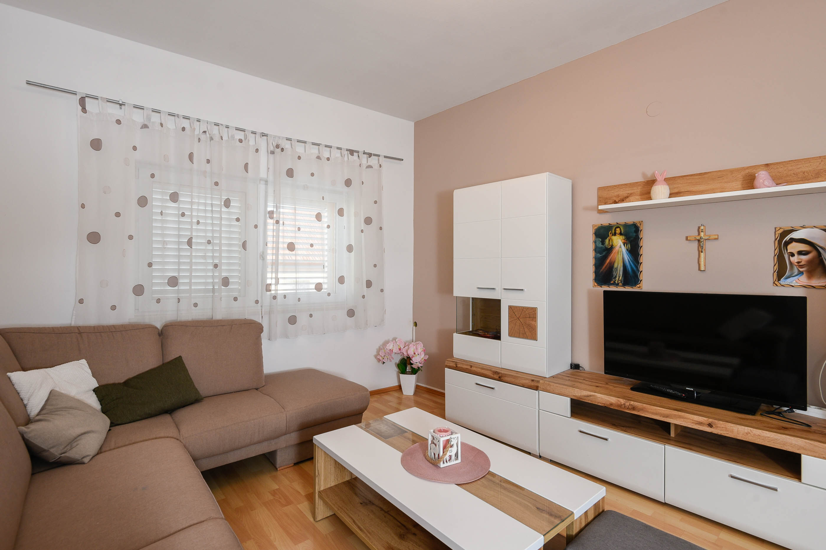 Apartments Karla 32939-A1