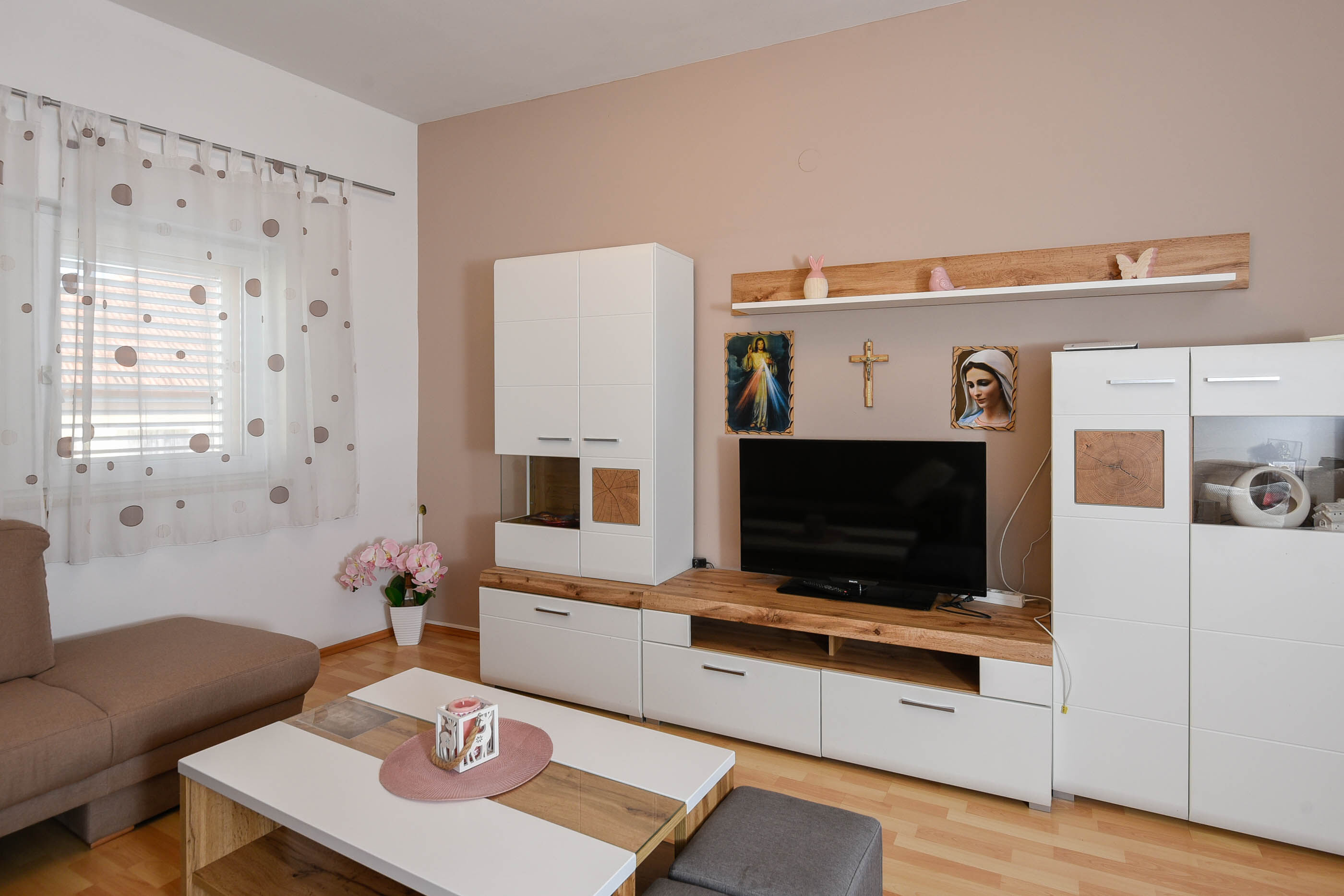 Apartments Karla 32939-A1