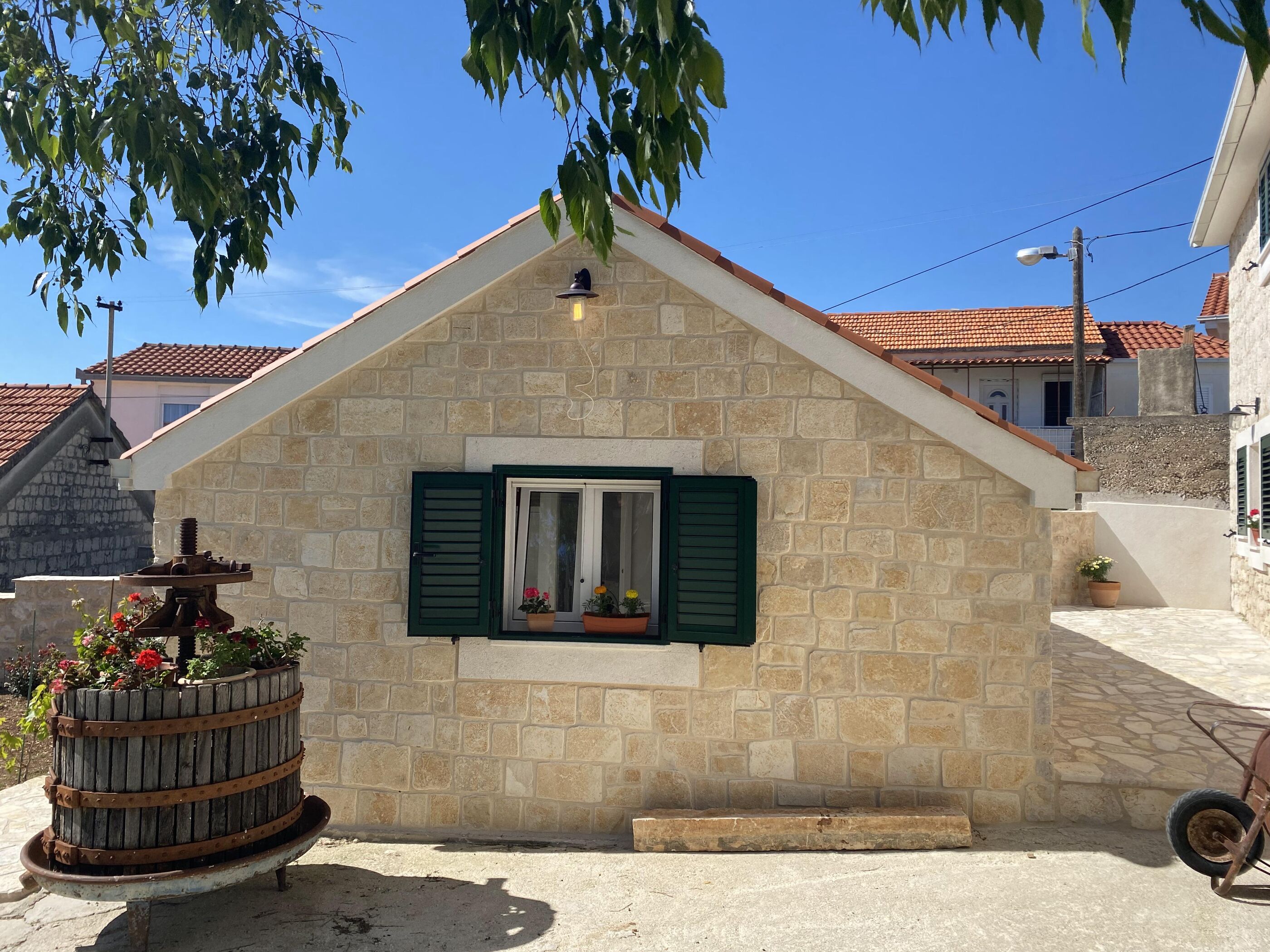 House Little Flower 2 99443-K1
