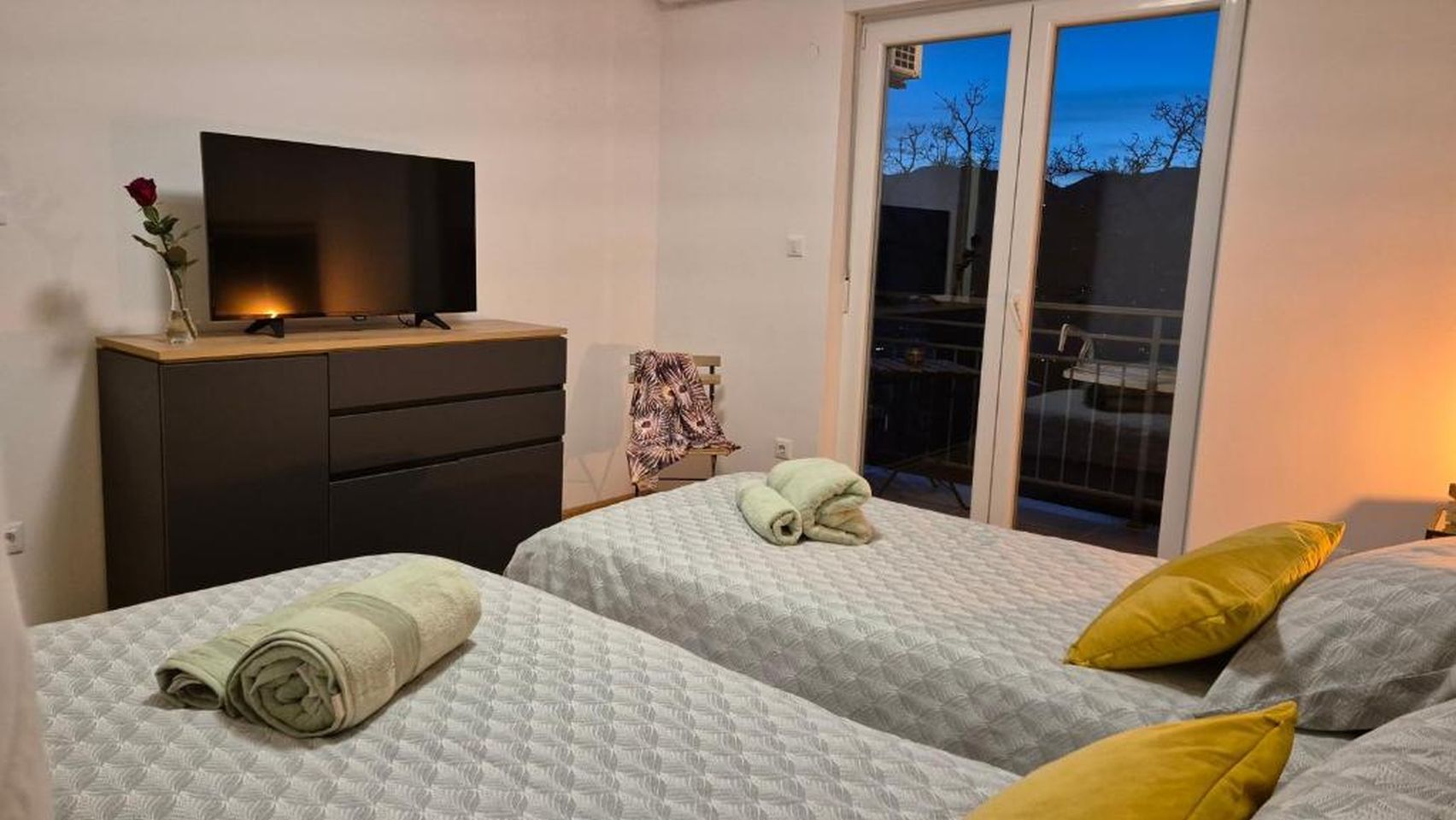 Apartment Family 99471-A1