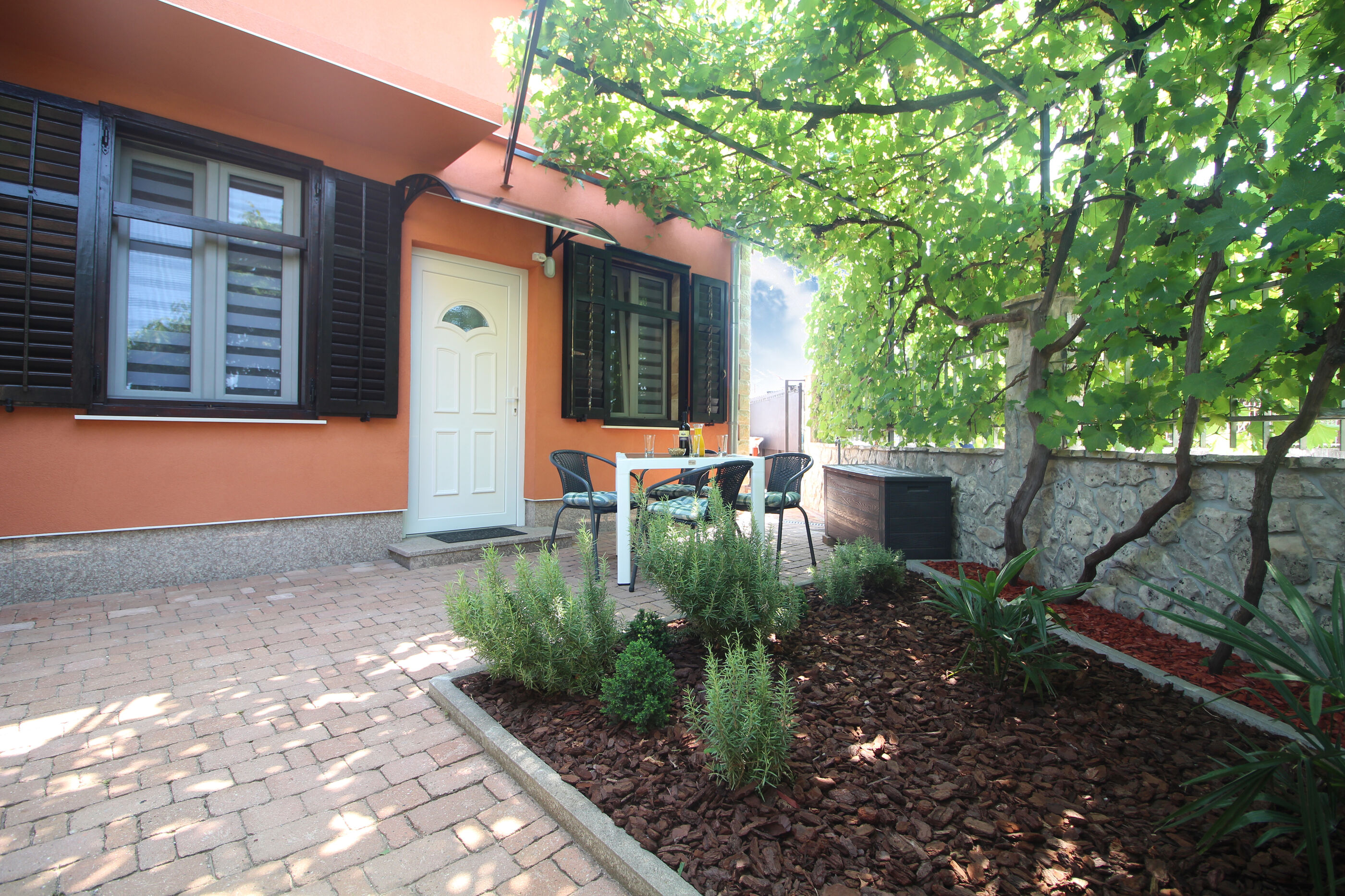 Apartments Goran i  Marina 99491-A1