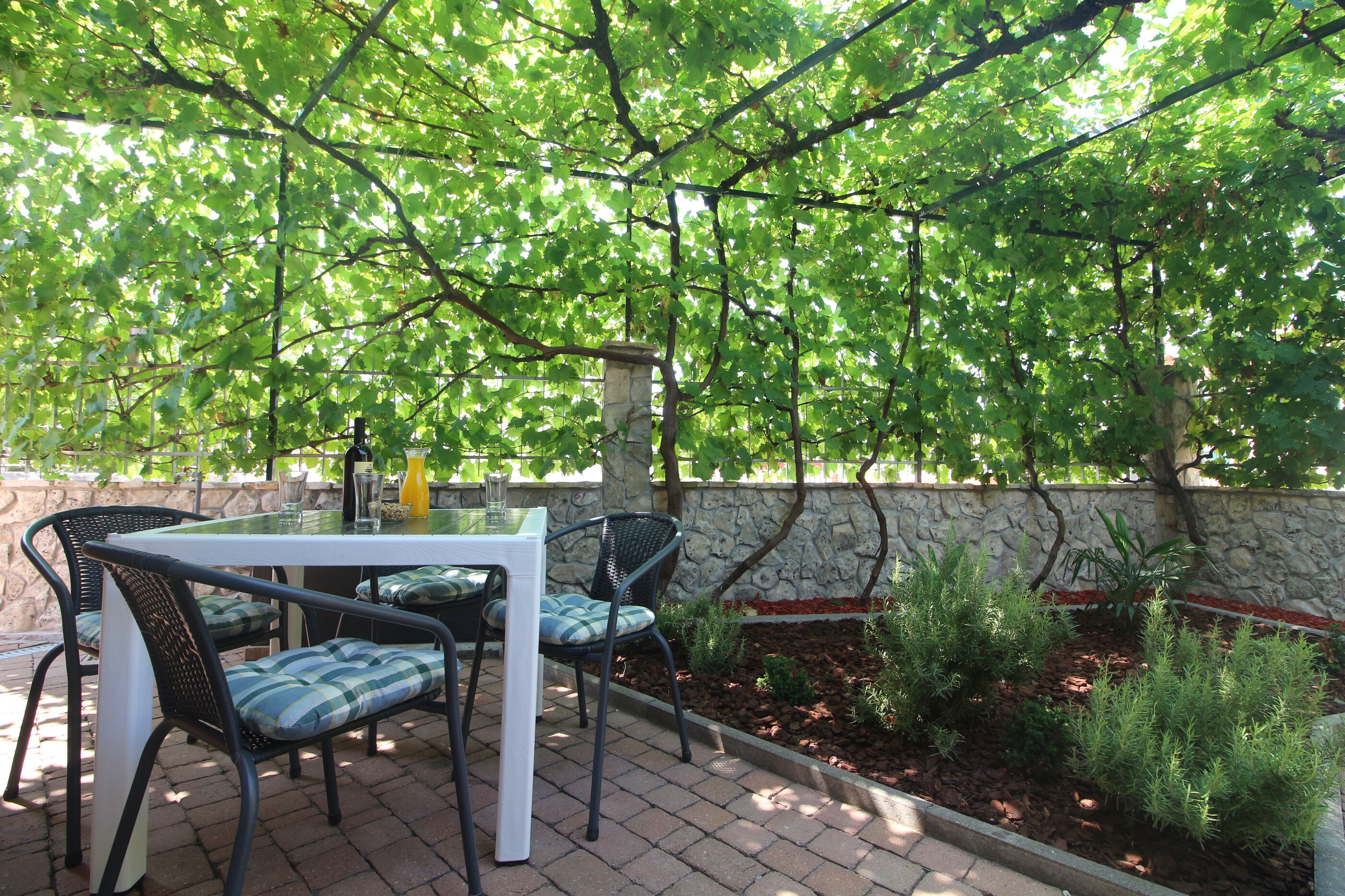 Apartments Goran i  Marina 99491-A1