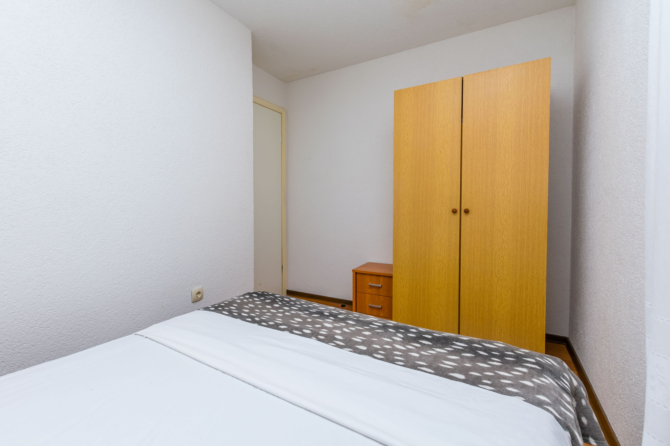 Apartments Ivanka 99301-A1