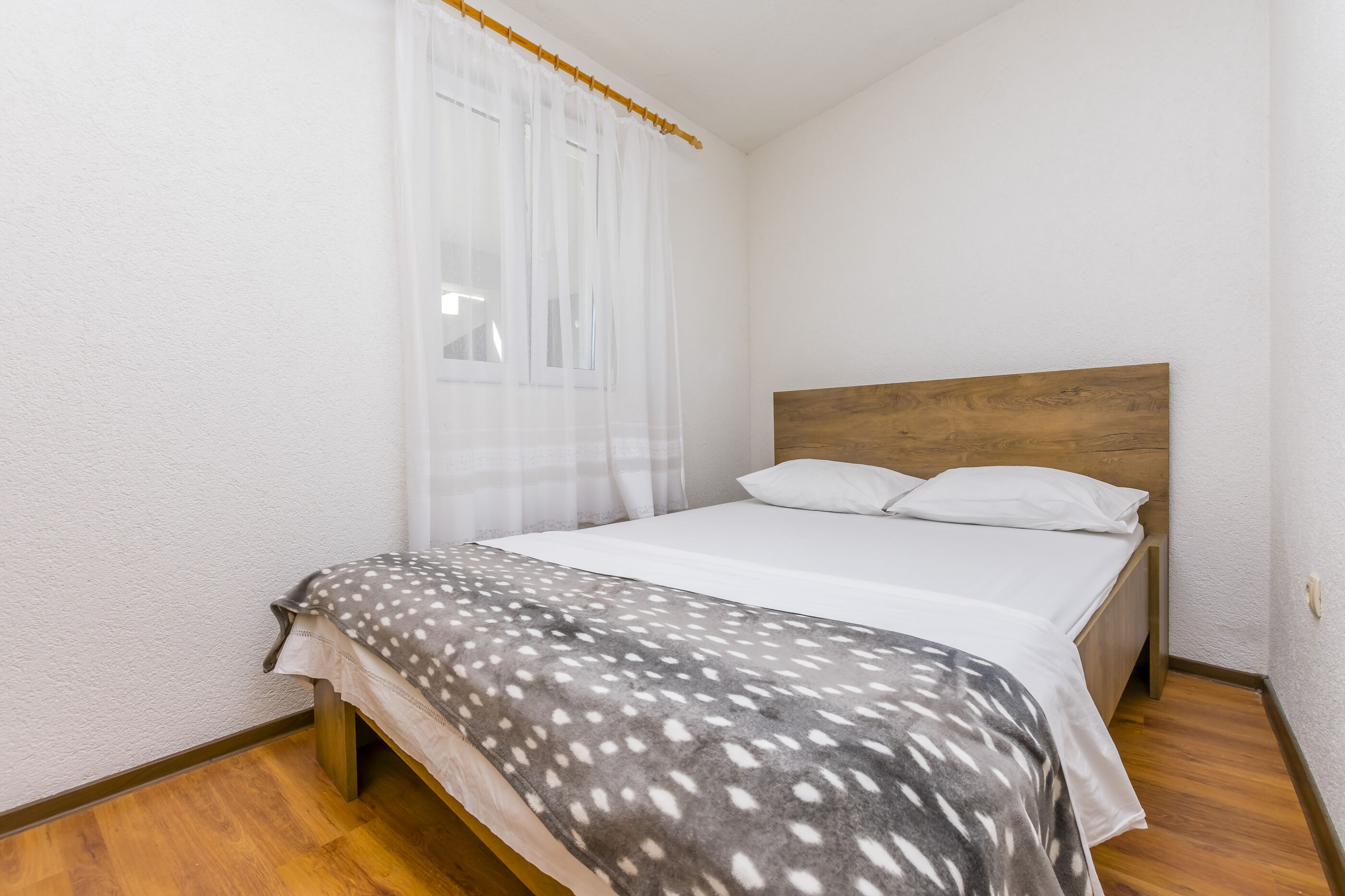 Apartments Ivanka 99301-A1