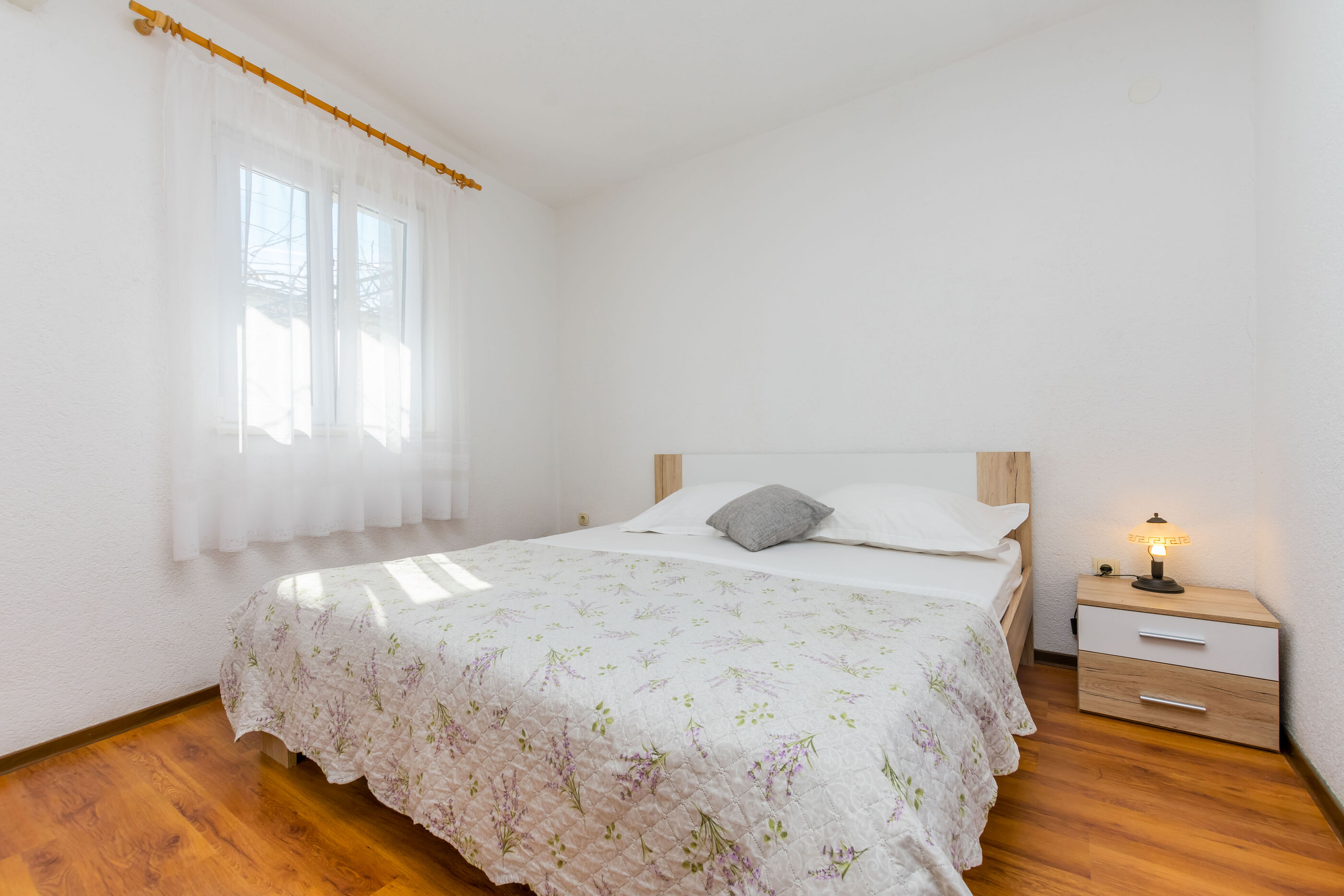 Apartments Ivanka 99301-A1