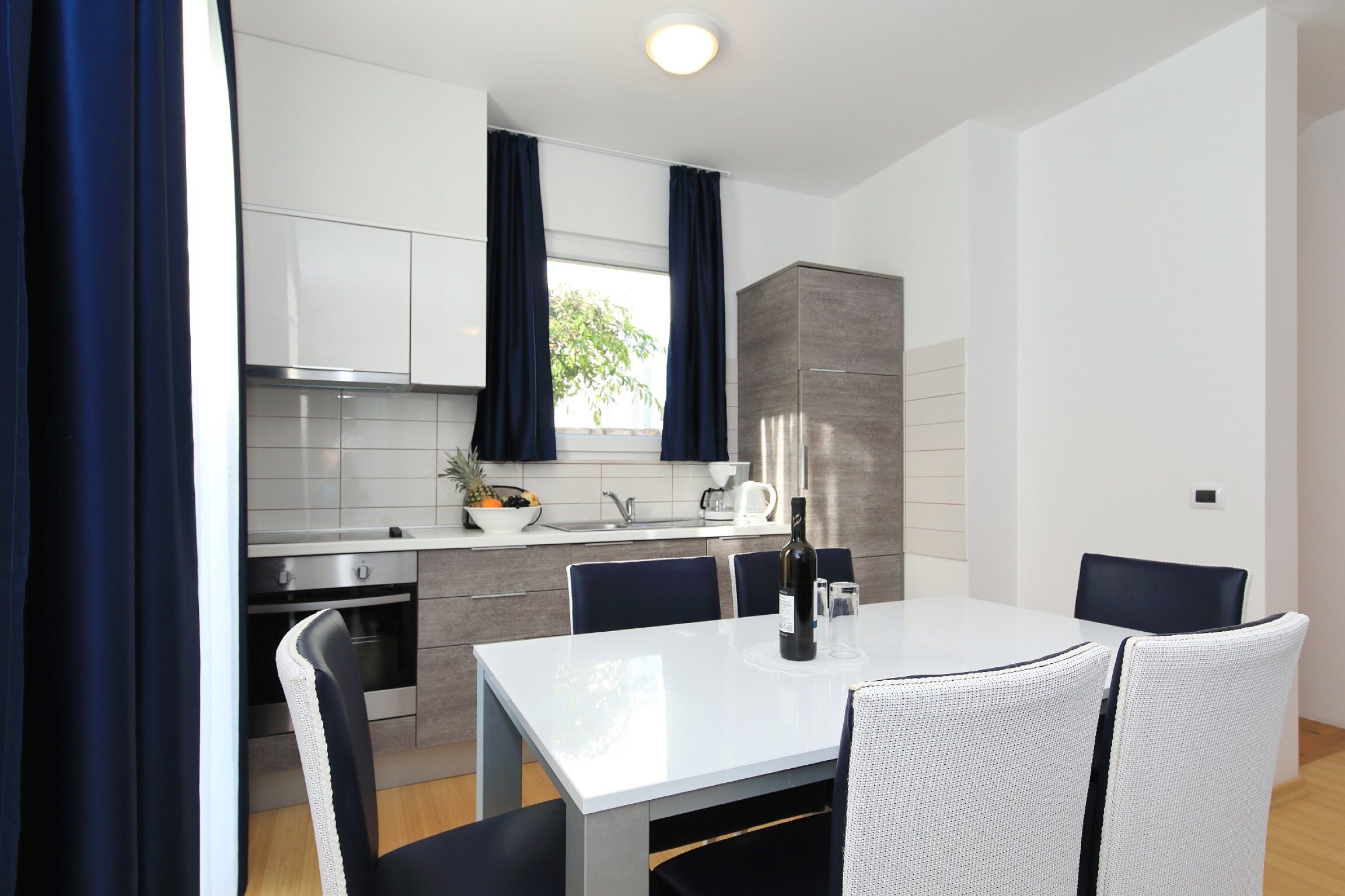 Apartments Sunnyside 59751-A5