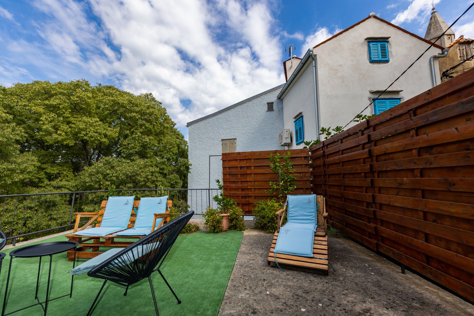 House Doris 63824-A1