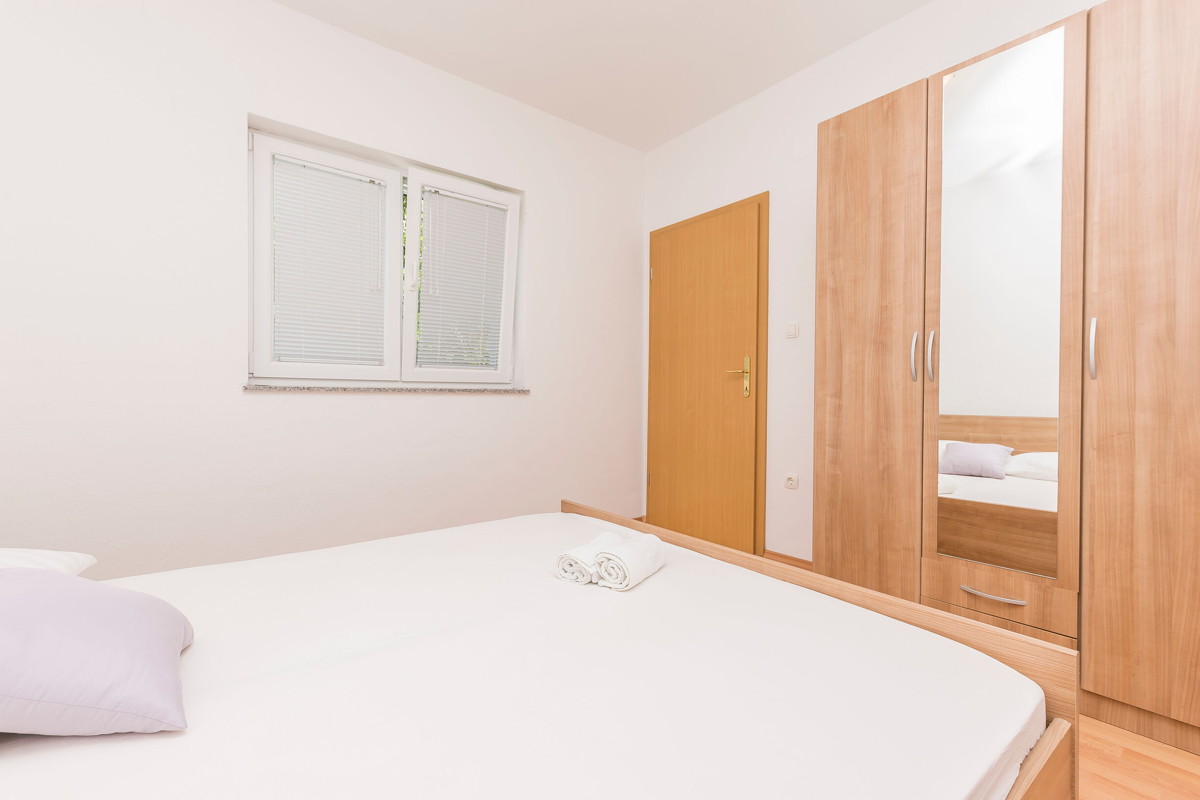 Apartments Rosanda 20441-A2