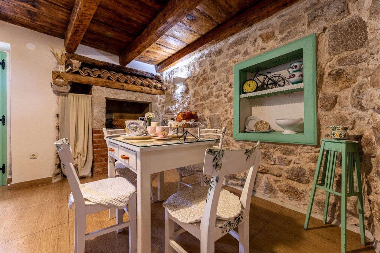 House Parona 63822-A1