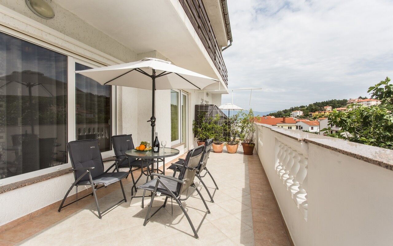 Apartment Denis 63831-A2