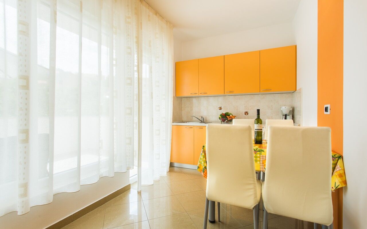 Apartment Denis 63831-A2
