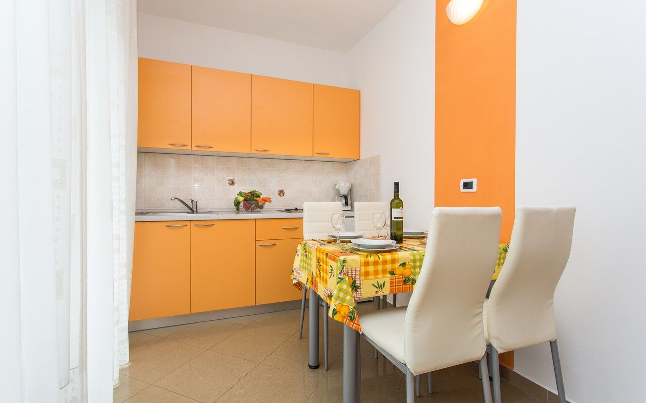 Apartment Denis 63831-A2