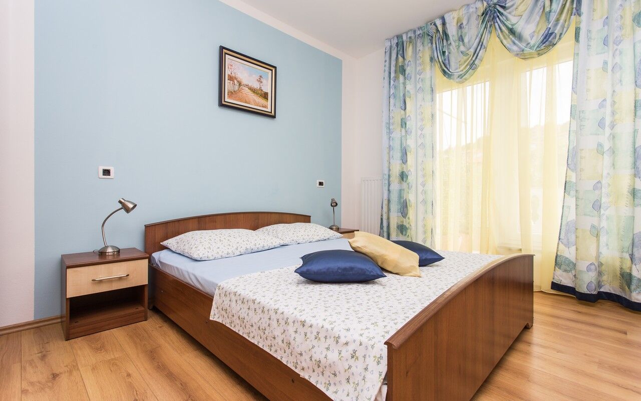 Apartment Denis 63831-A2