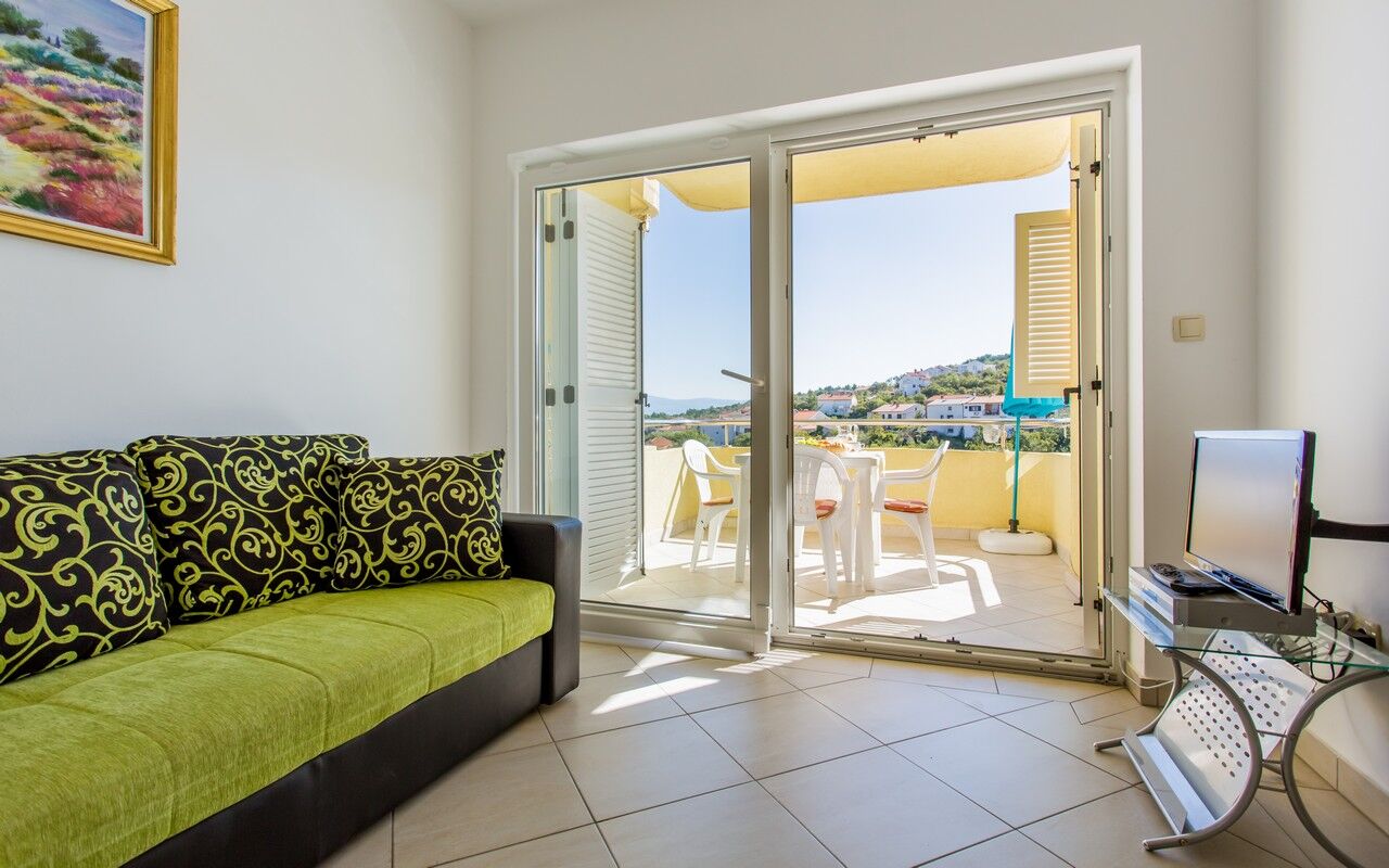 Apartment Dora 63851-A1