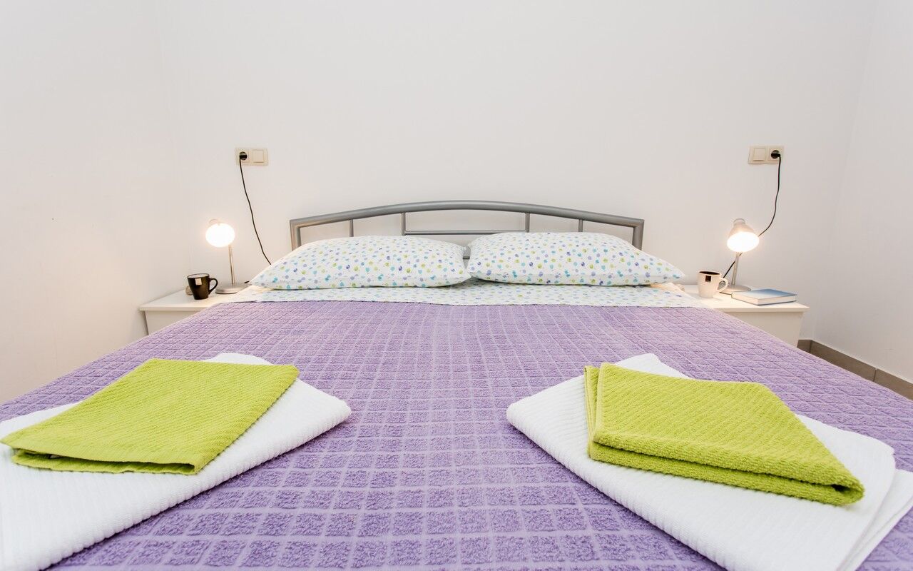 Apartment Dora 63851-A1