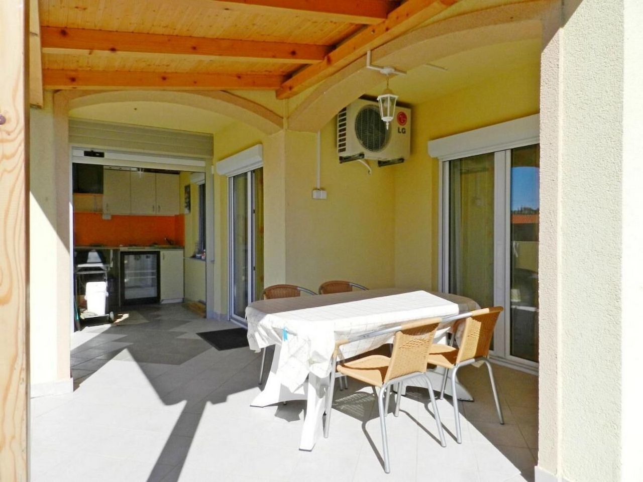 Apartment Darko 57251-A1