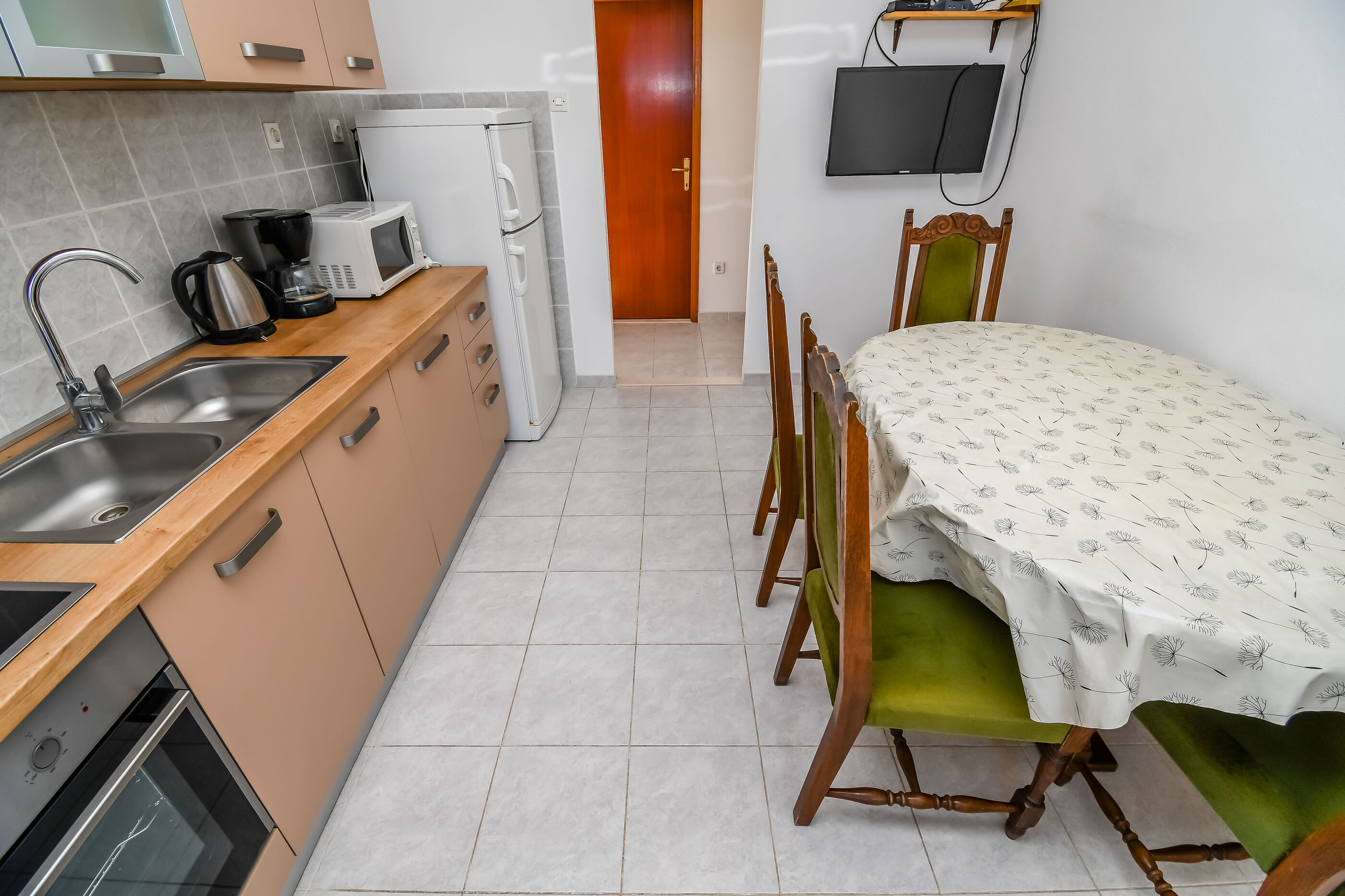 Apartments Vinka 38131-A2