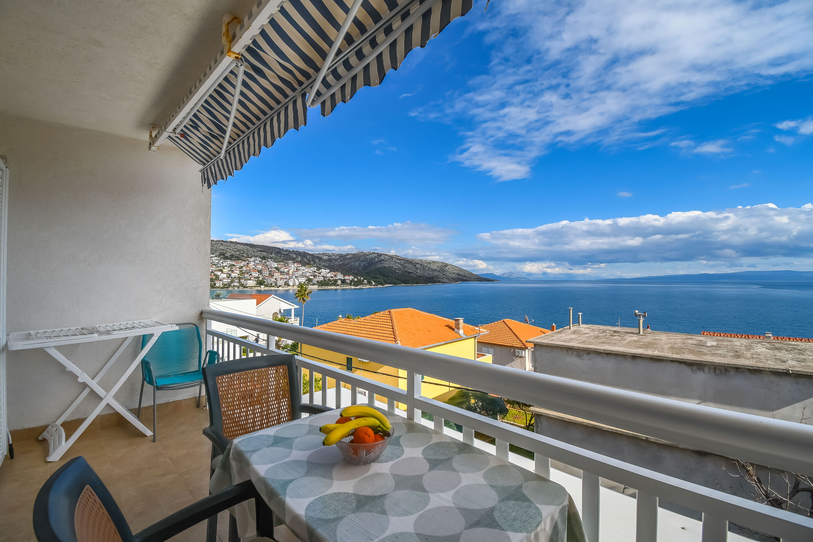 Apartments Vinka 38131-A2