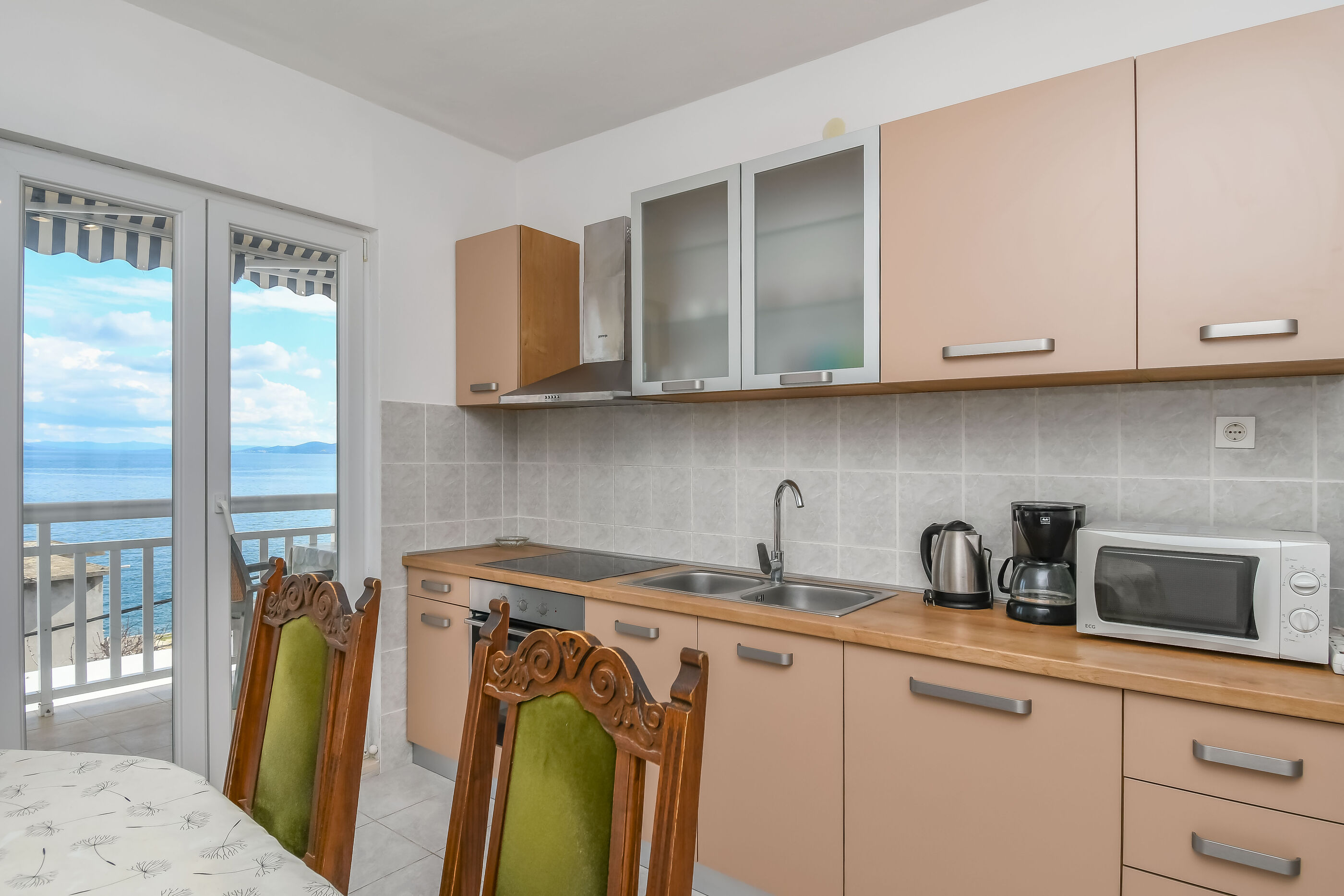 Apartments Vinka 38131-A2