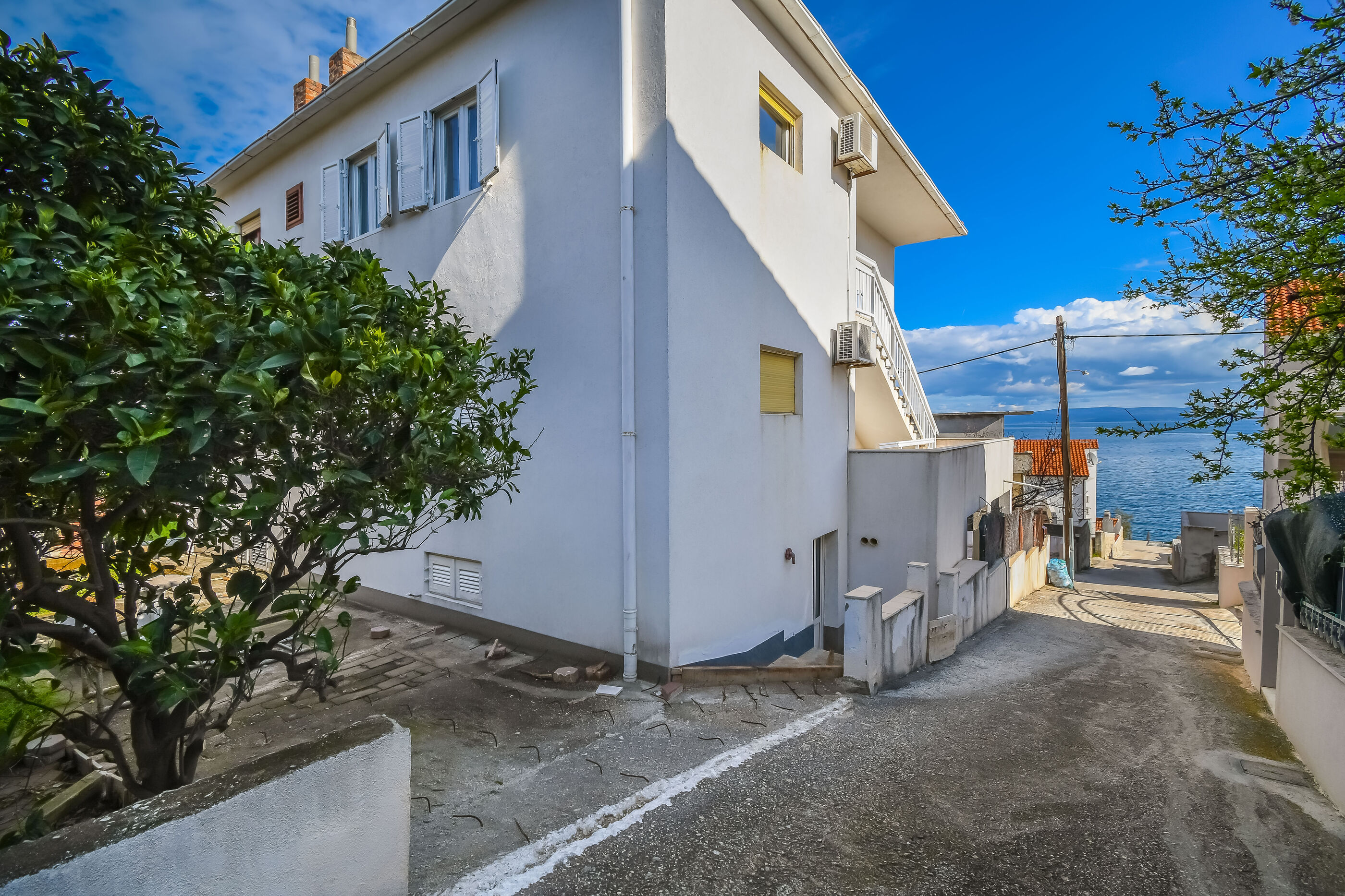 Apartments Vinka 38131-A1