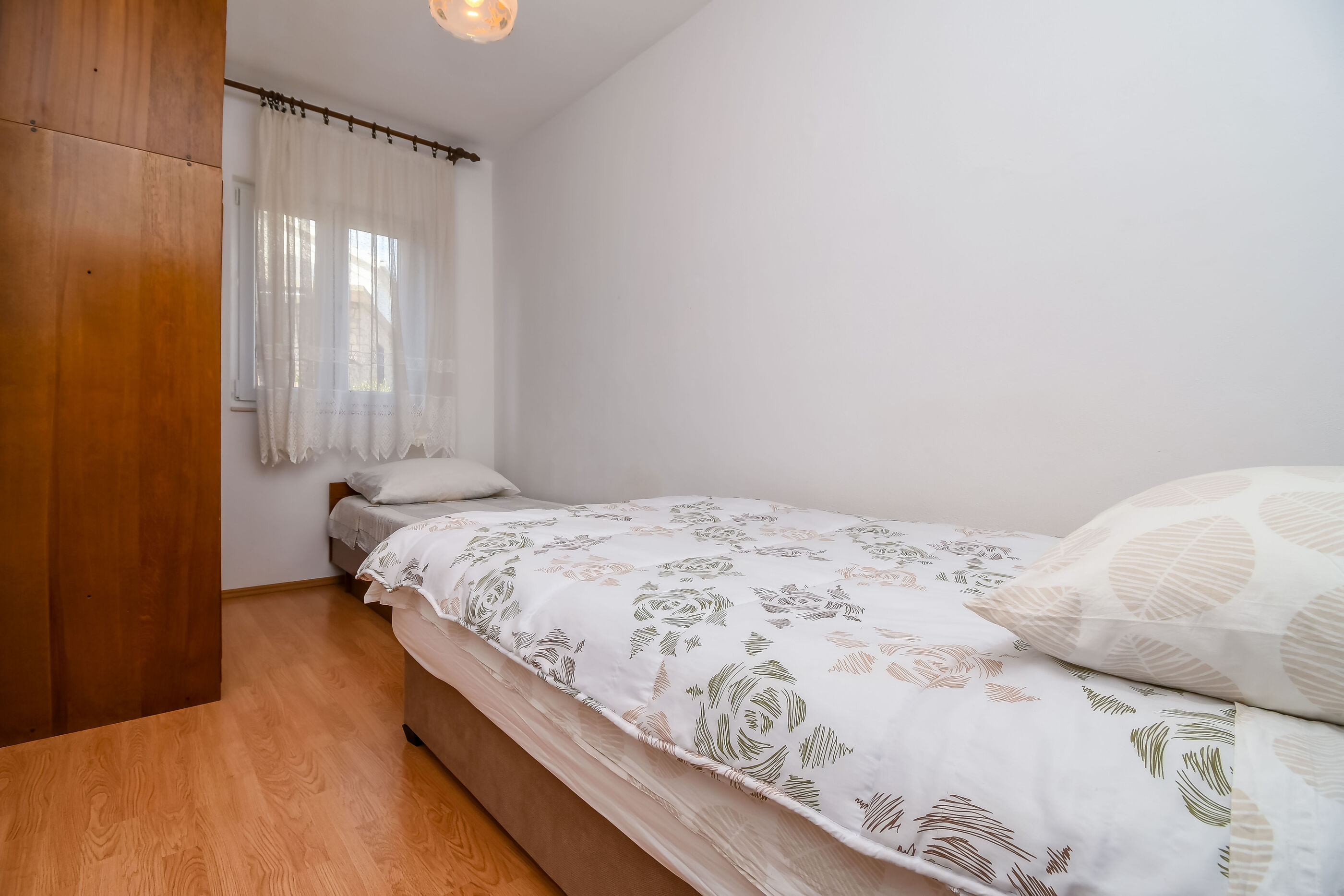 Apartments Vinka 38131-A2