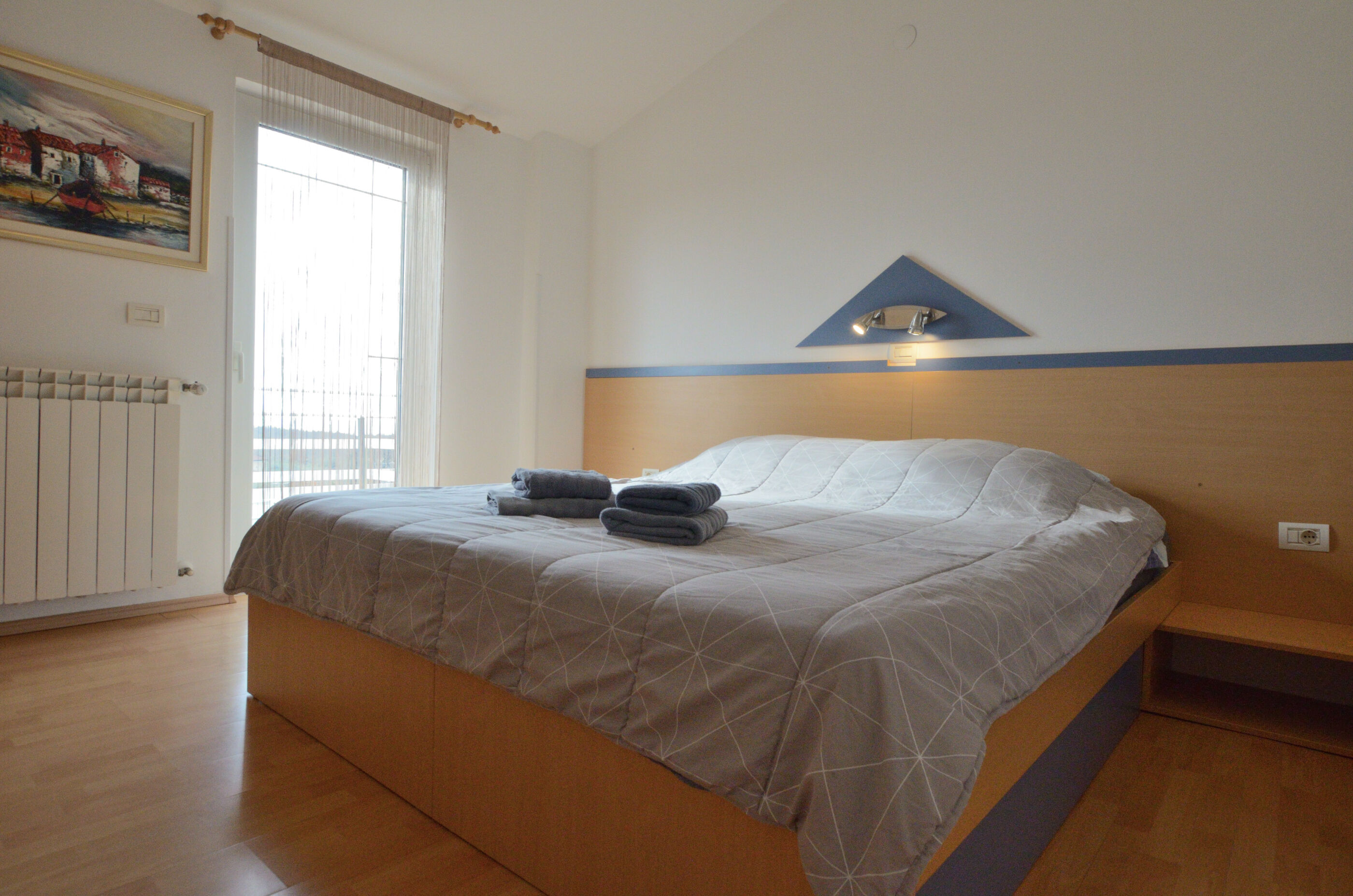 Apartments Emil 99021-A1