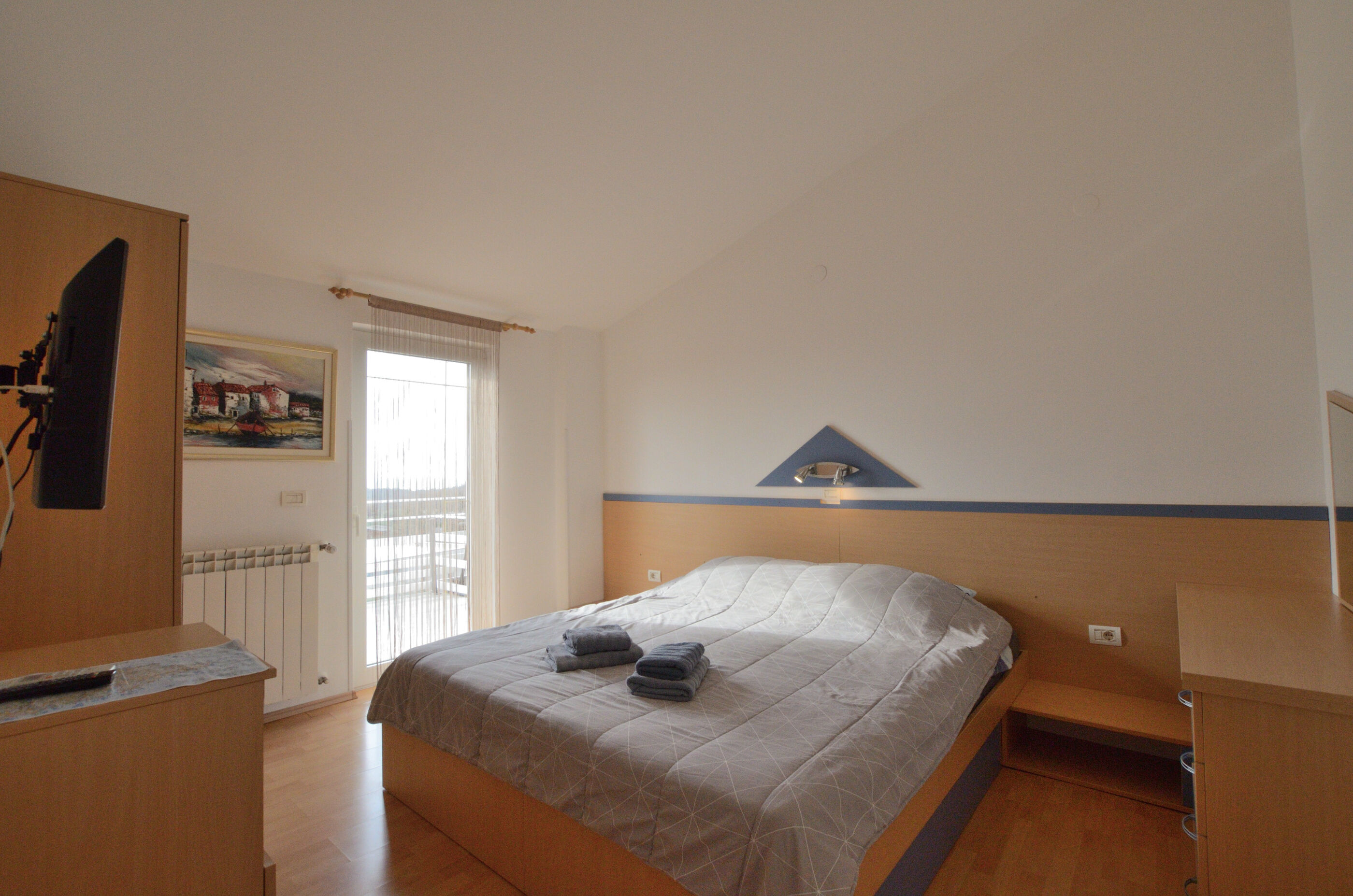 Apartments Emil 99021-A1