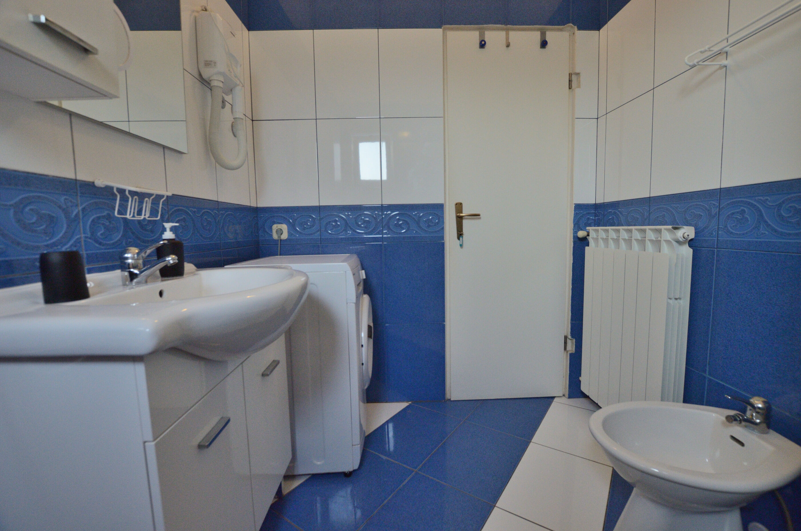 Apartments Emil 99021-A1