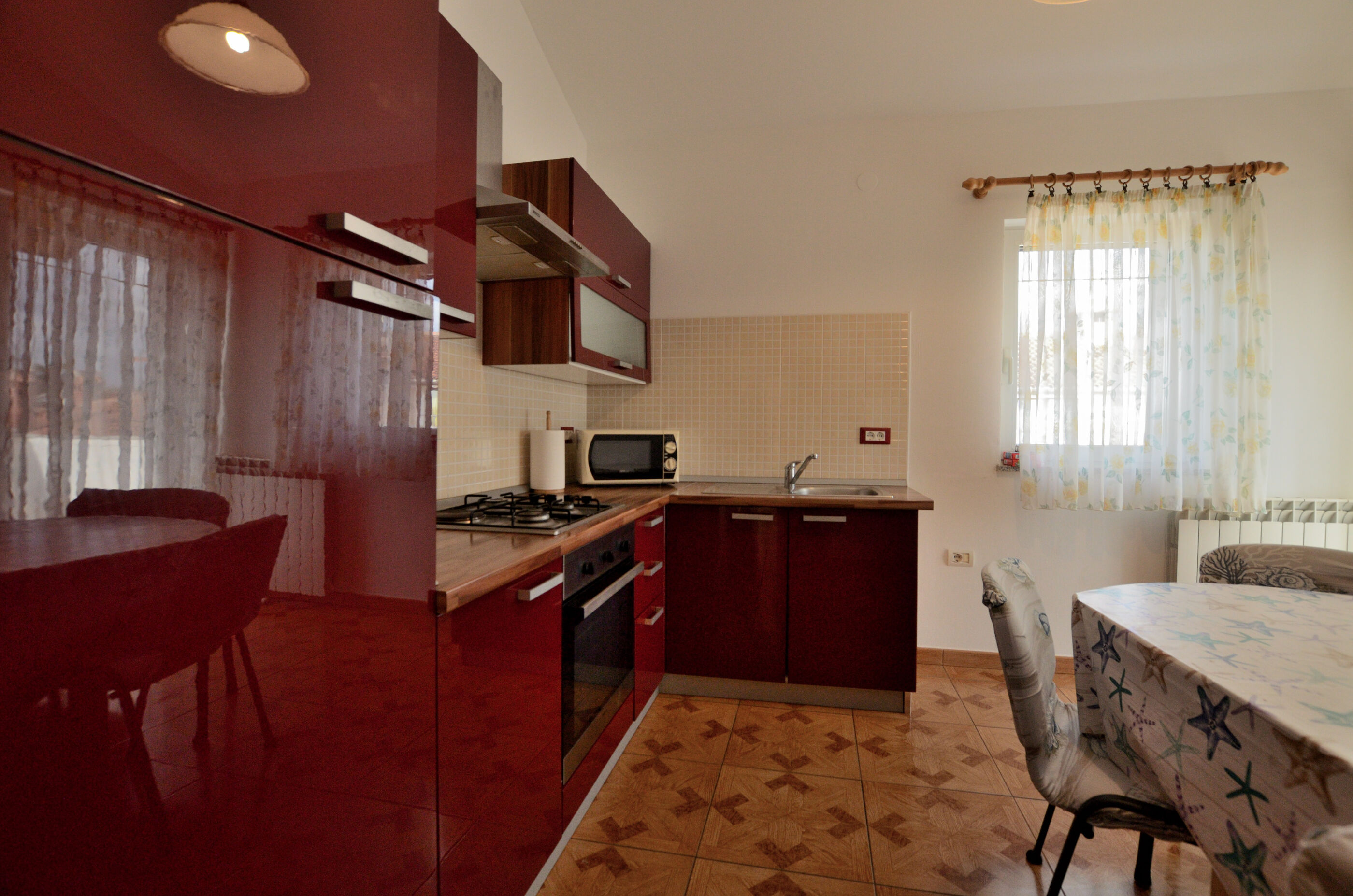 Apartments Emil 99021-A1