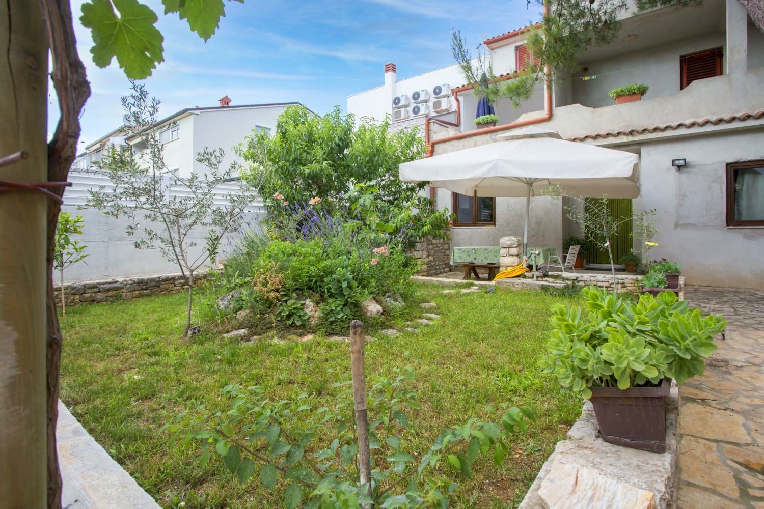 Apartments Armando 60821-A1