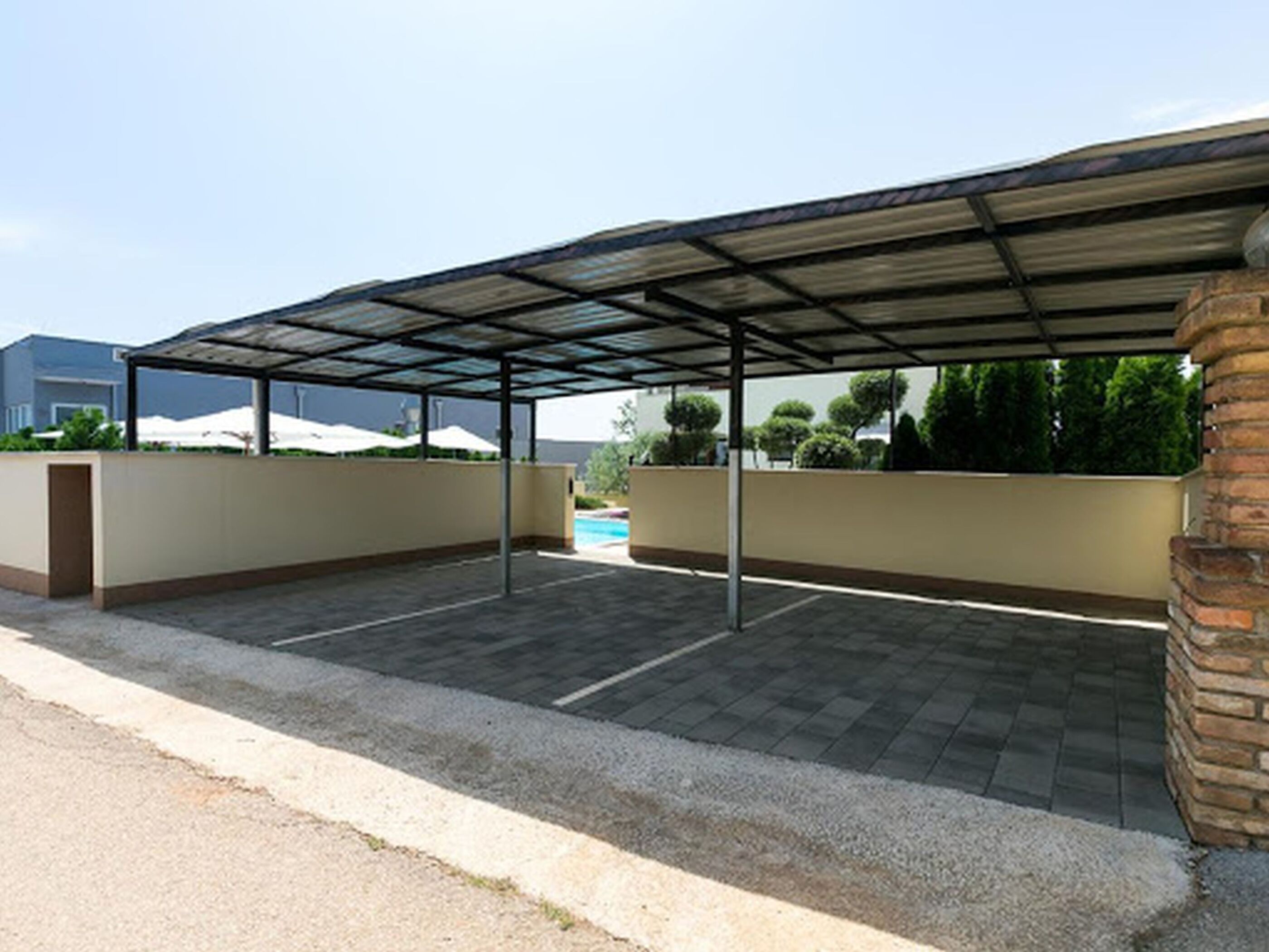 Apartment Birikina 3 s bazenom 64729-A1