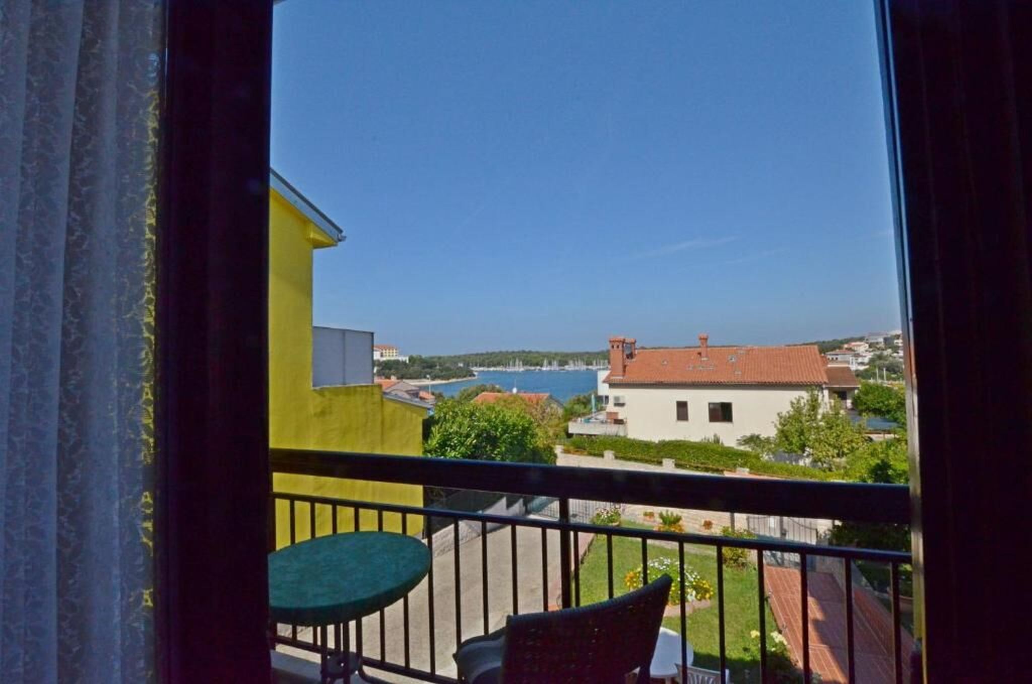 Apartments and Rooms Viktorija 71911-A2