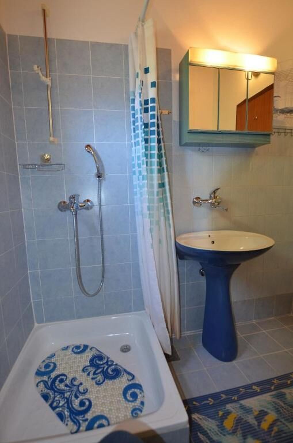 Apartments and Rooms Viktorija 71911-A2