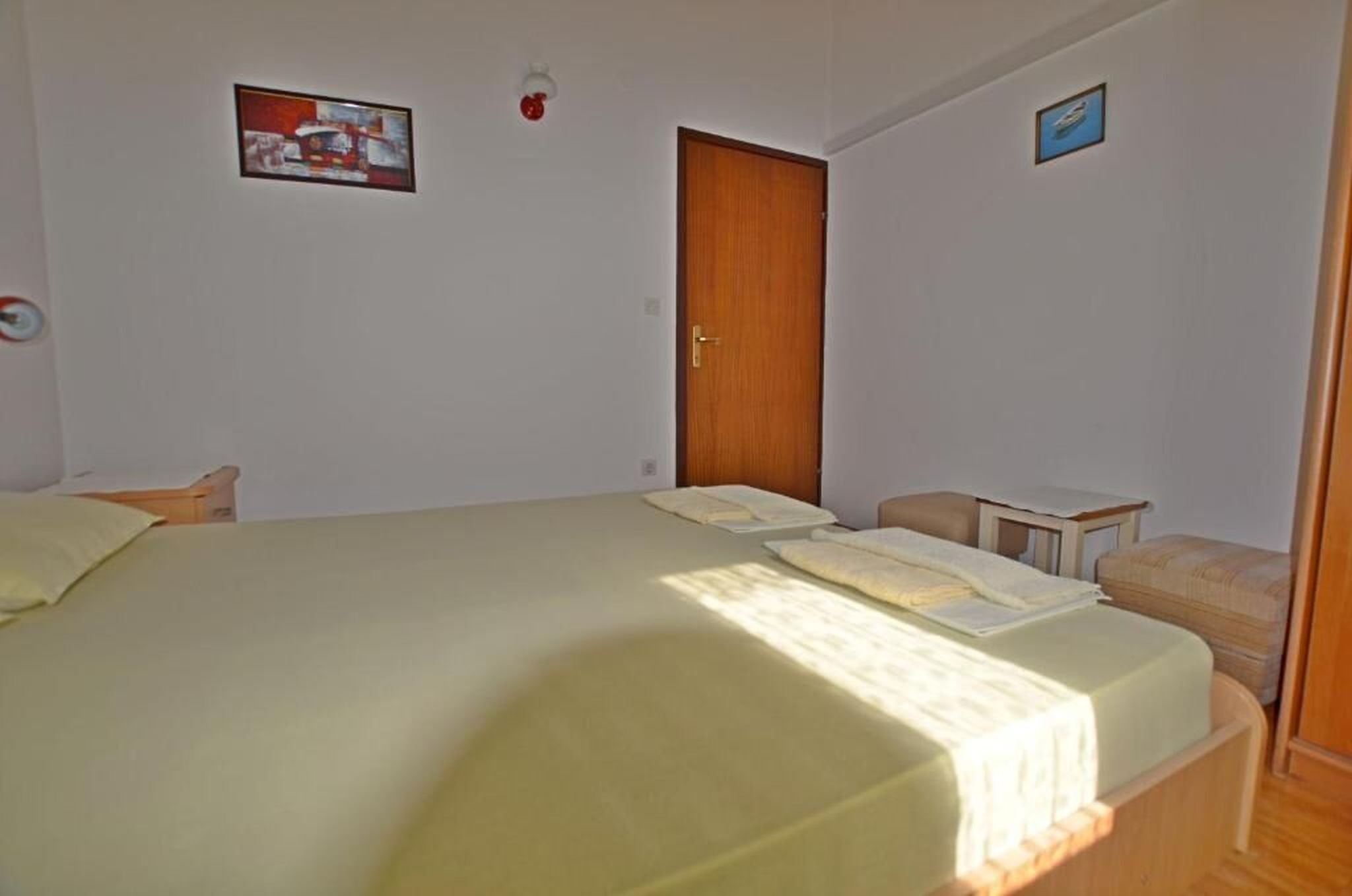 Apartments and Rooms Viktorija 71911-A2