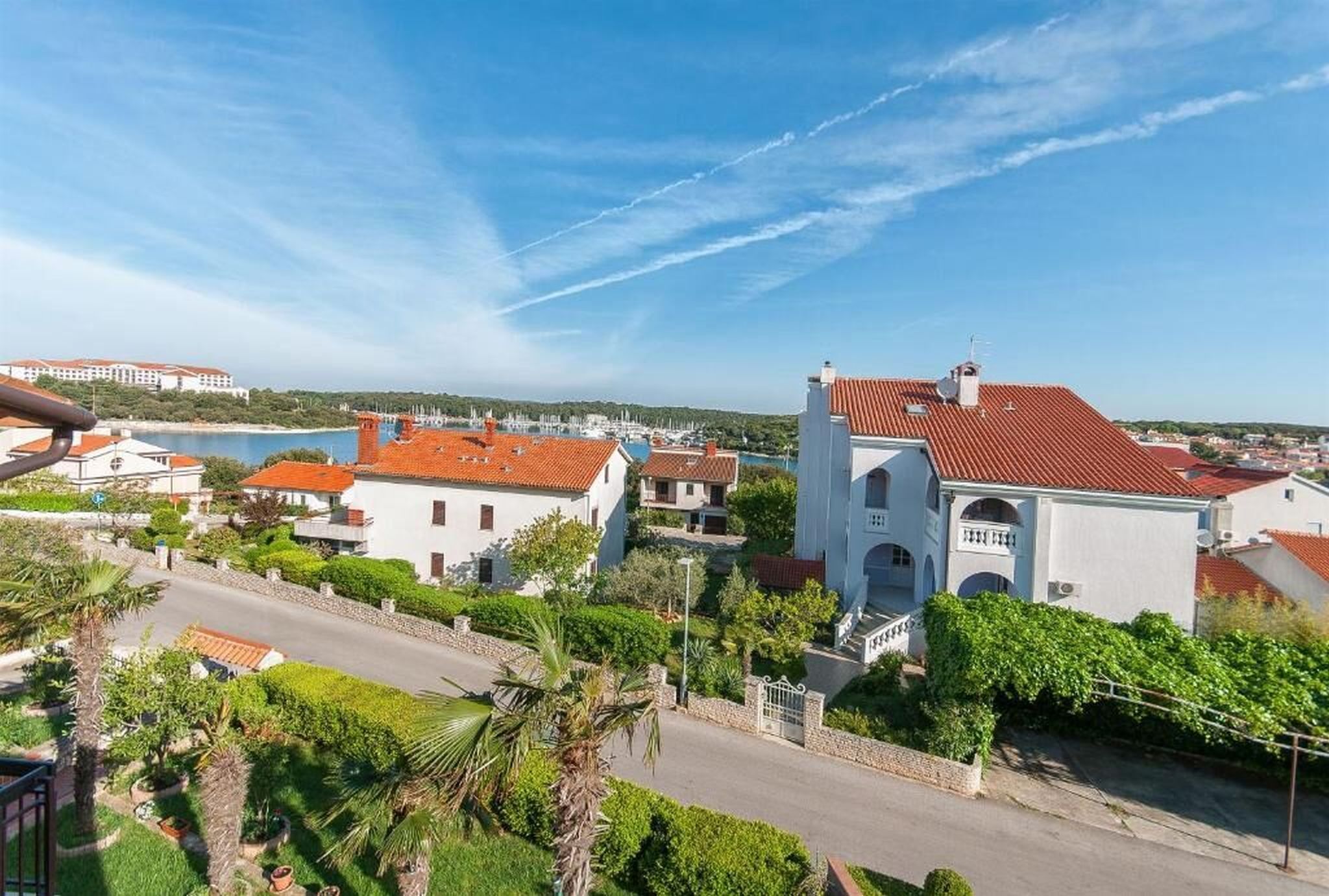 Apartments and Rooms Viktorija 71911-S3