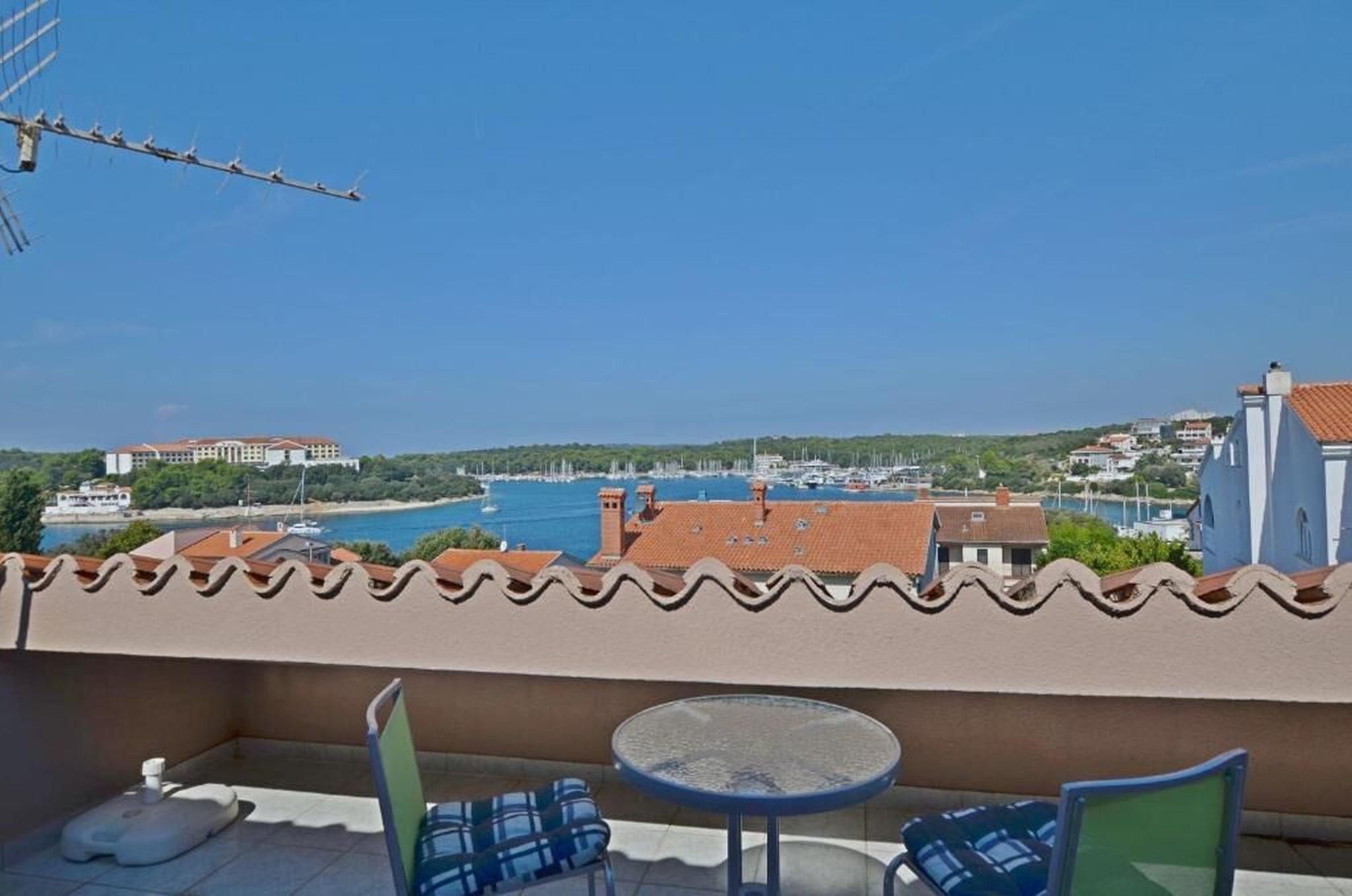 Apartments and Rooms Viktorija 71911-S4