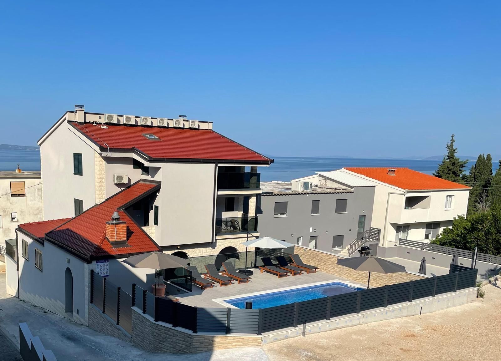 Apartments Villa Milas with pool 99601-A2