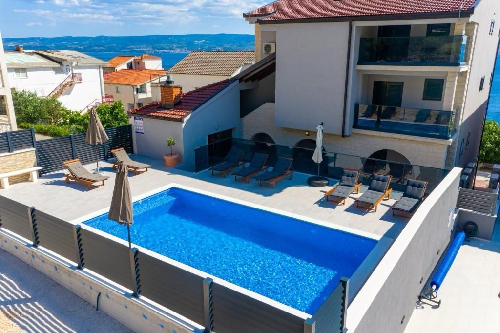 Apartments Villa Milas with pool 99601-A2