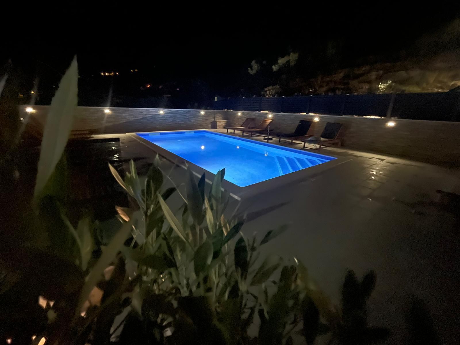 Apartments Villa Milas with pool 99601-A2