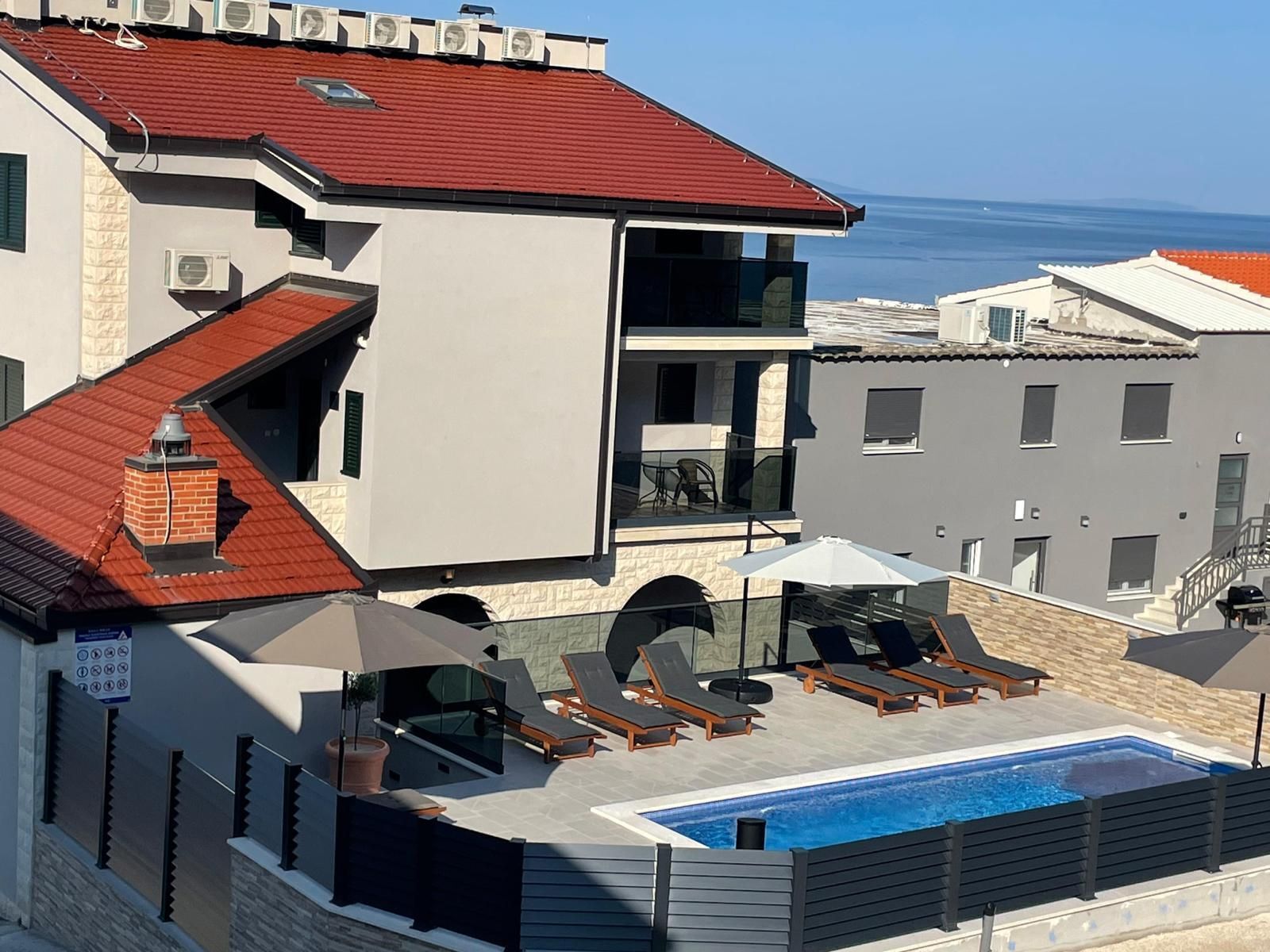 Apartments Villa Milas with pool 99601-A2