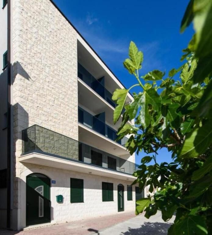 Apartments Villa Milas with pool 99601-A2