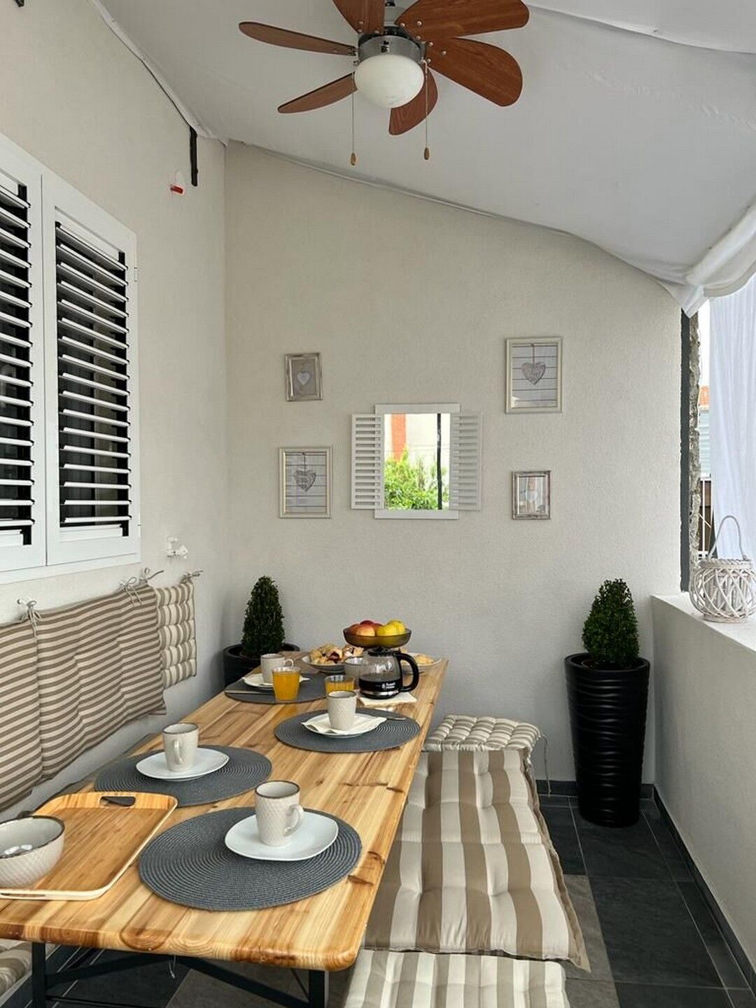 Apartment Paradise 95811-A1