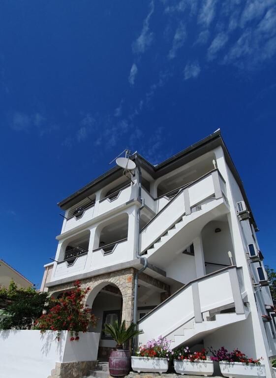 Apartments Marin Accommodation in Rab