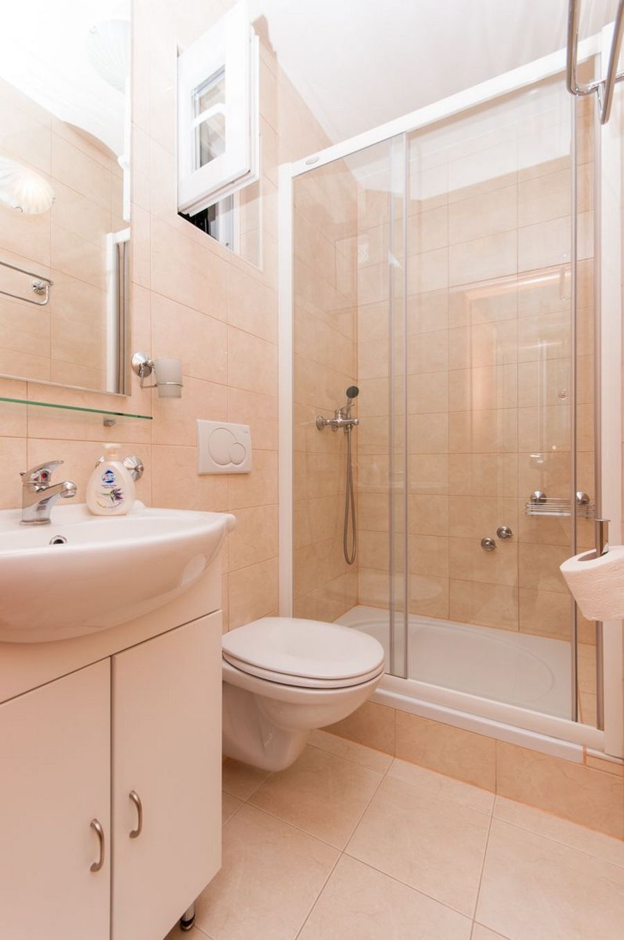 Apartments Ena 28891-A1