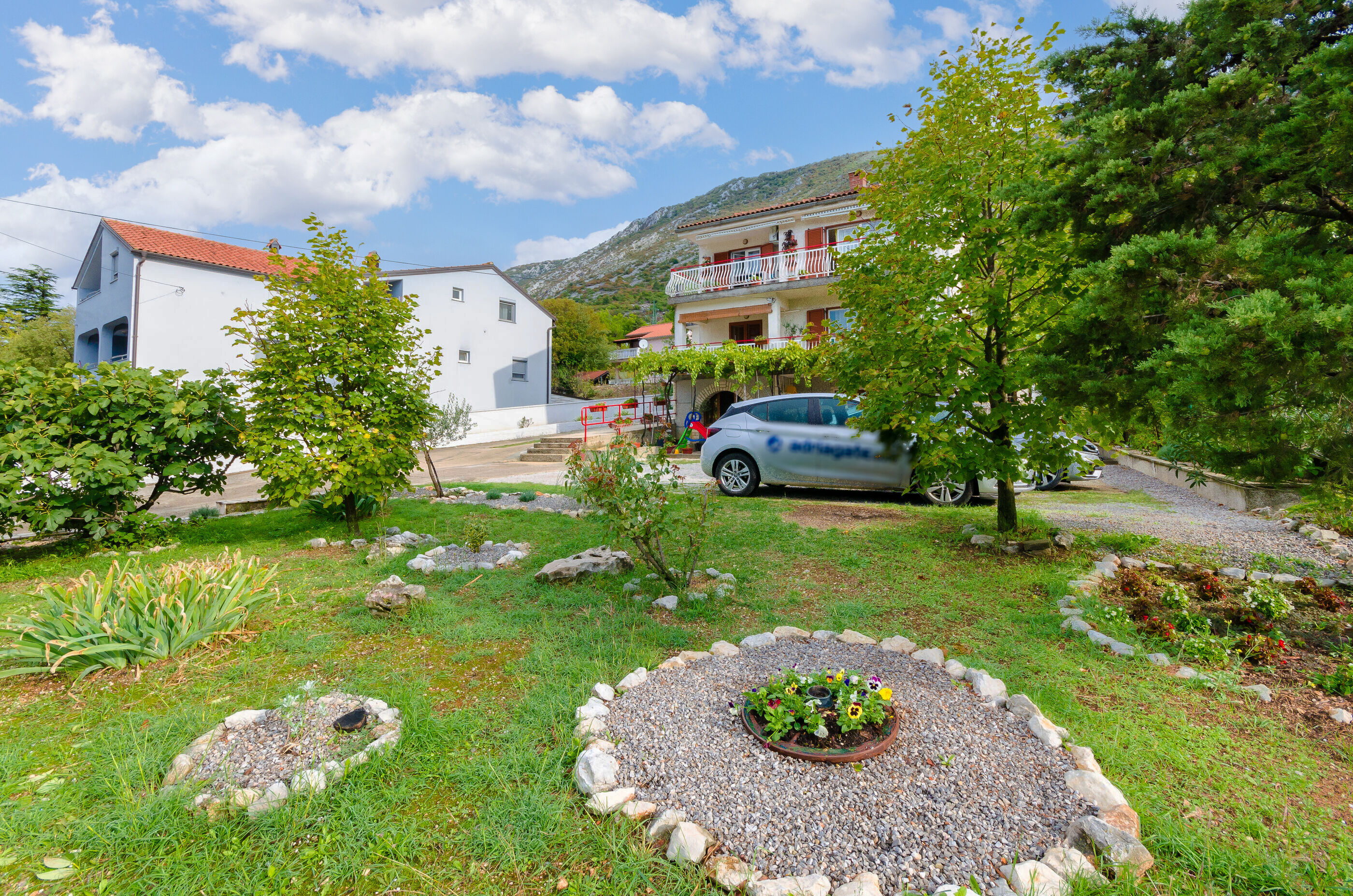 Apartment Ivona 89911-A1