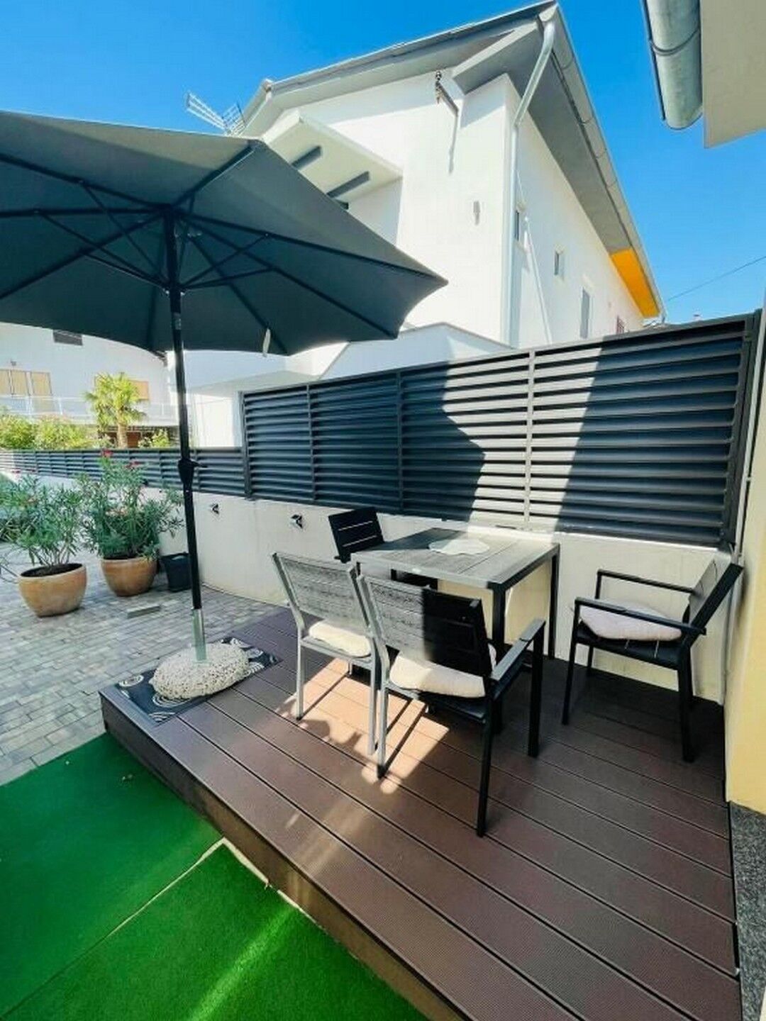 Apartments Olympia Beach 94261-A1