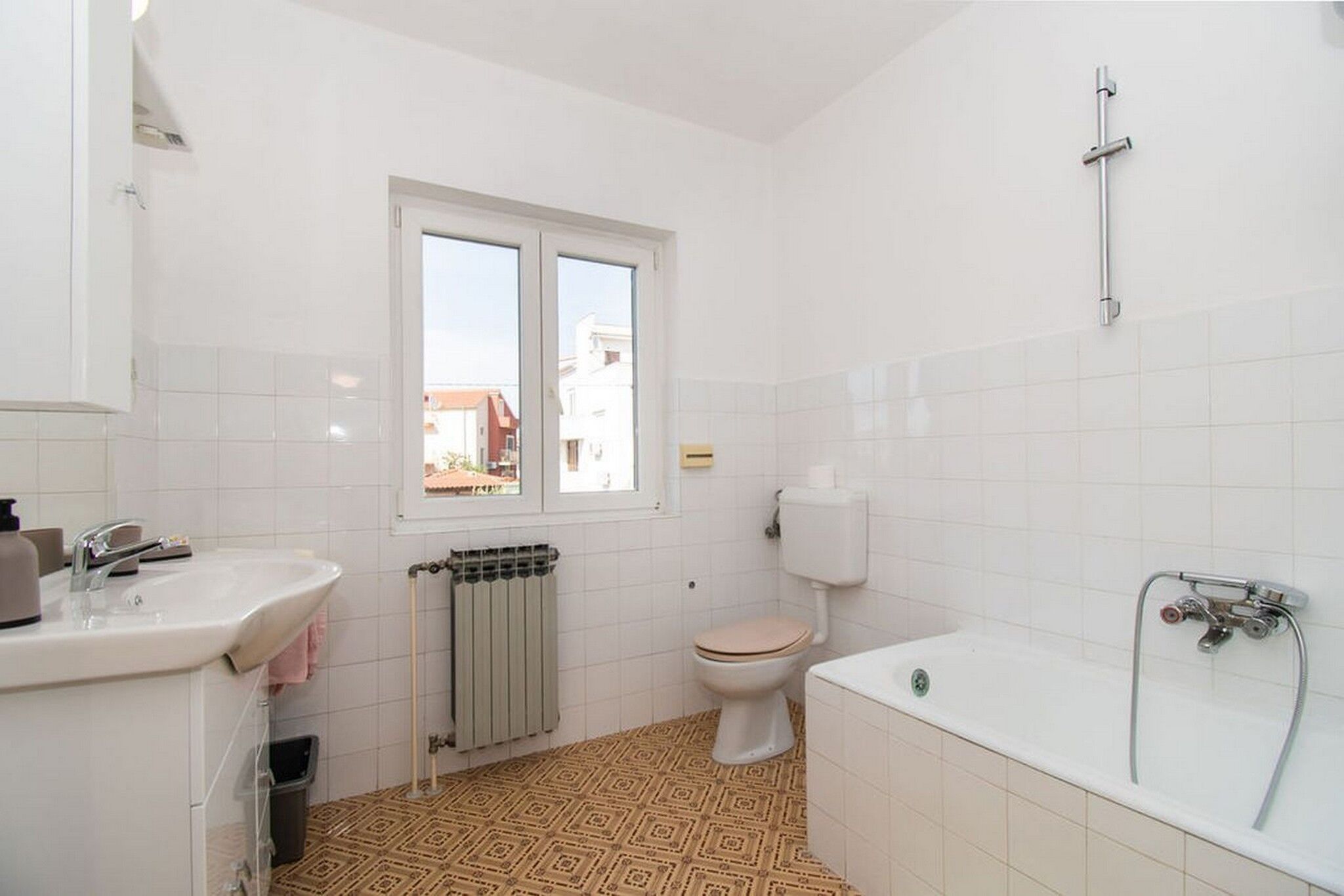 Apartment Near the center and beach 24541-A1