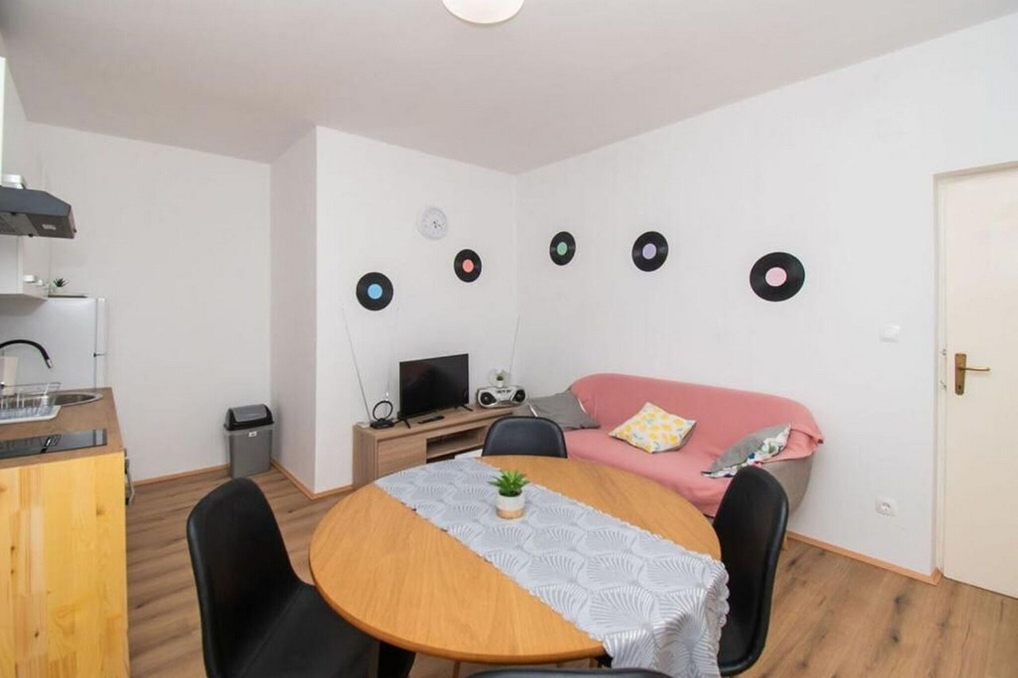 Apartment Near the center and beach 24541-A1