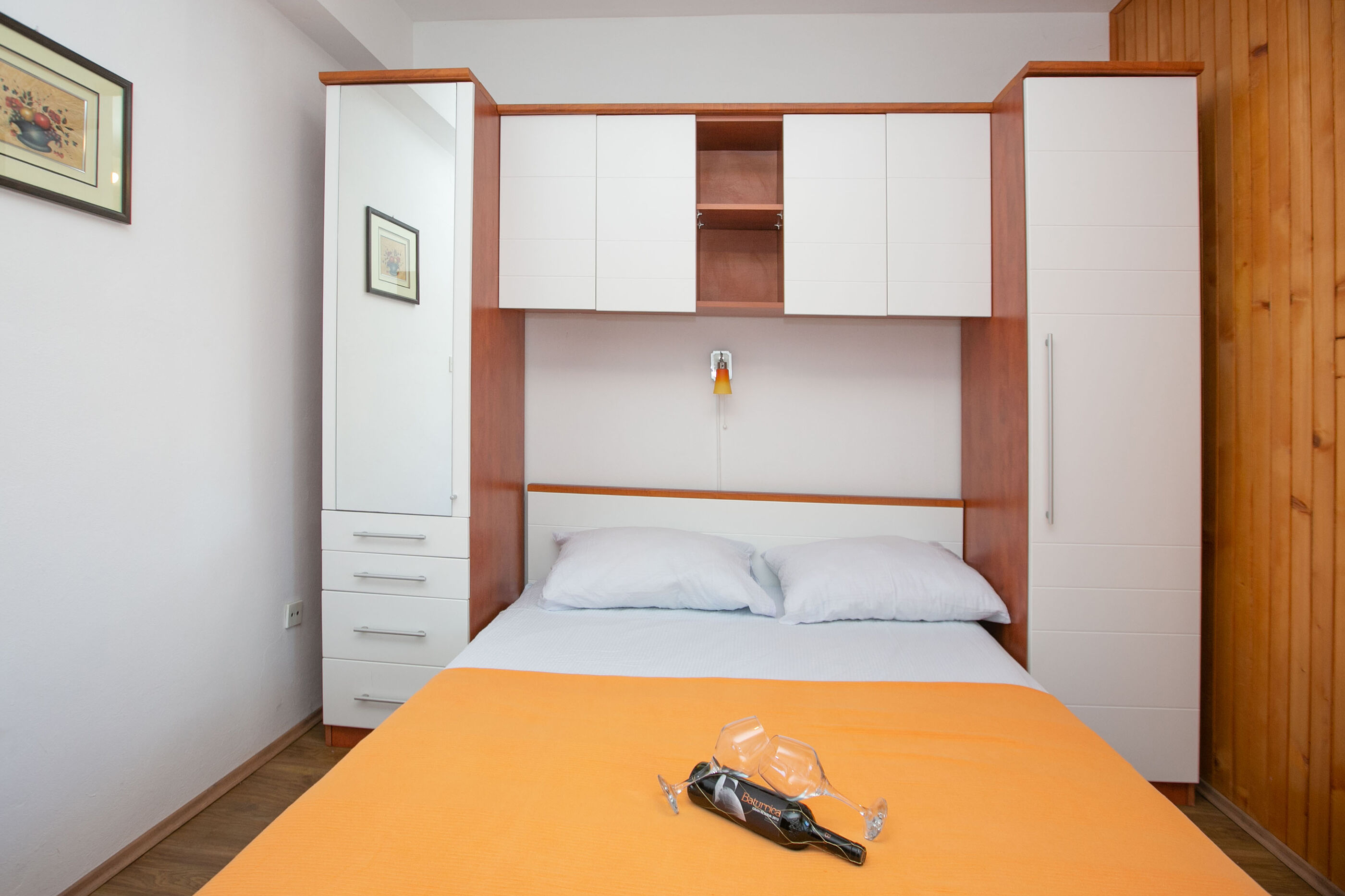 Apartments Tiho 99951-A1