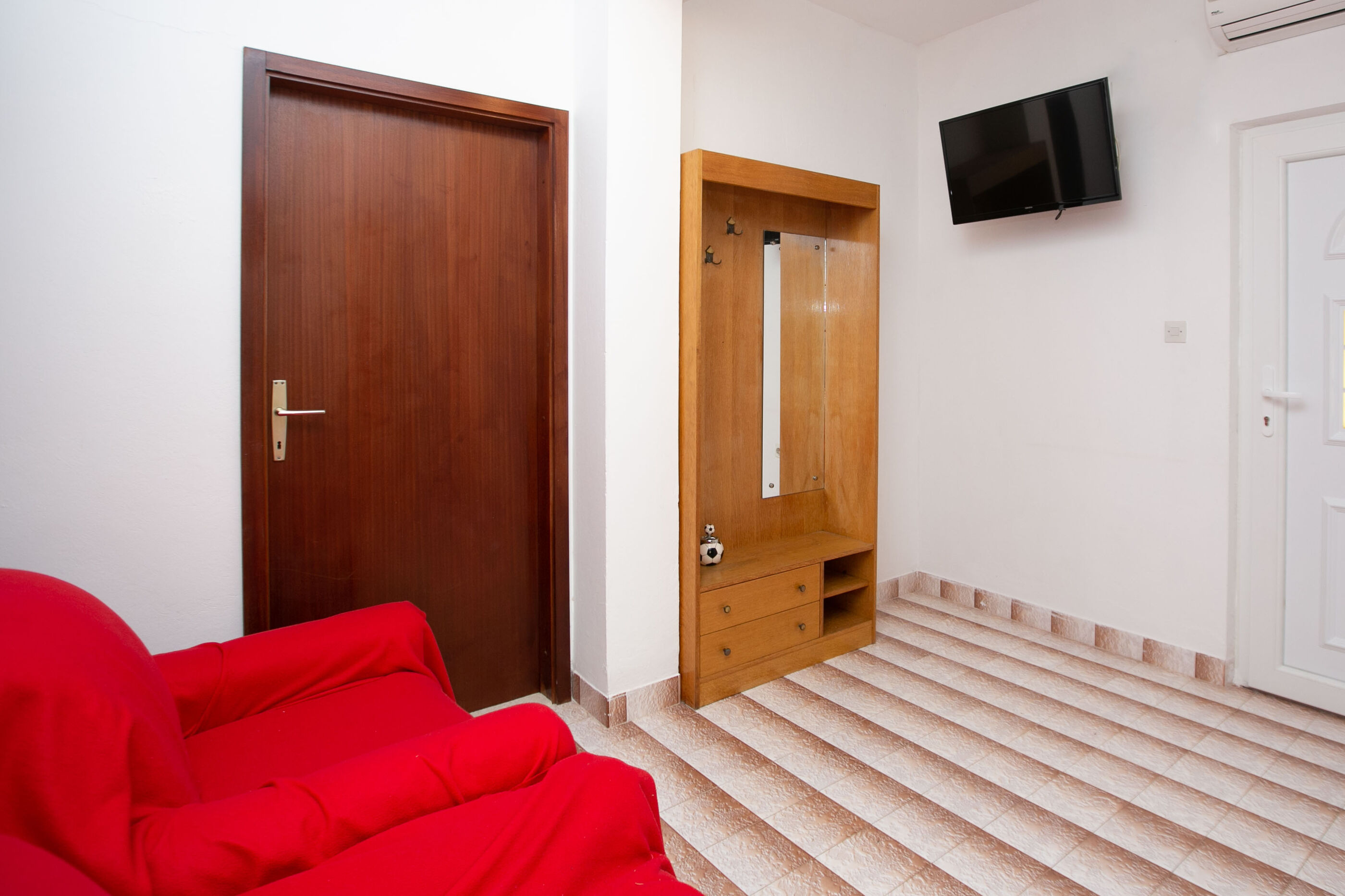 Apartments Tiho 99951-A1